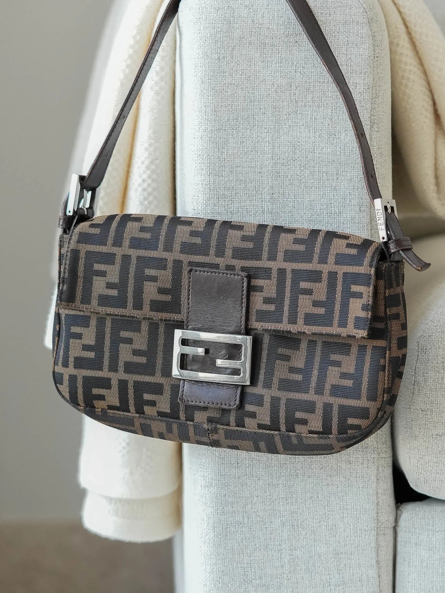 Fendi - Sac à main Baguette en Toile - Atelier Victor