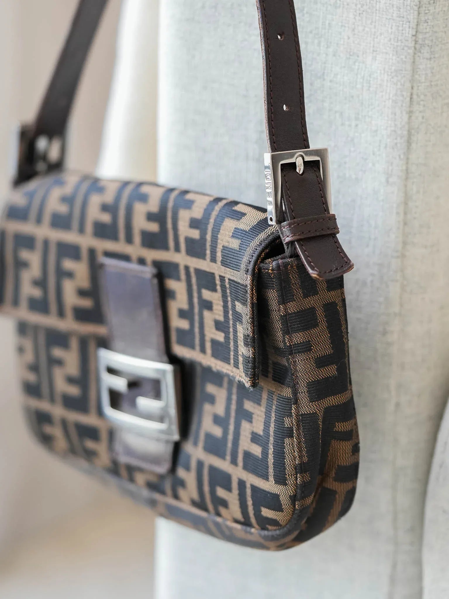 Fendi - Sac à main Baguette en Toile - Atelier Victor
