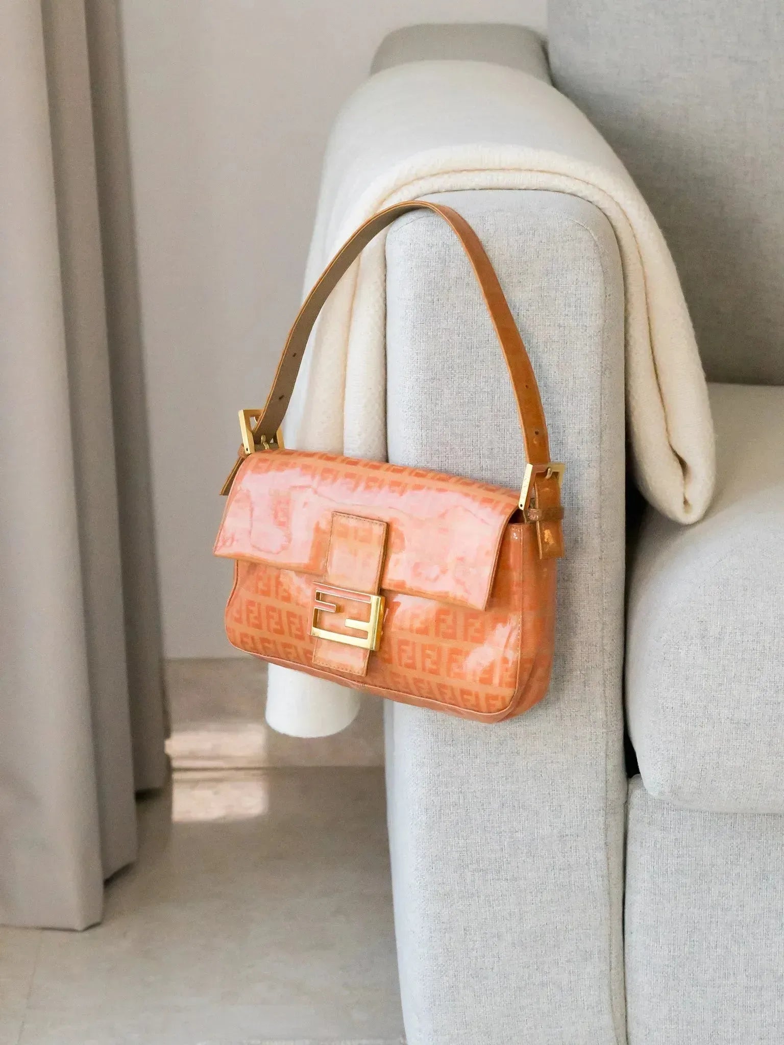 Fendi - Sac à main Baguette Orange - Atelier Victor