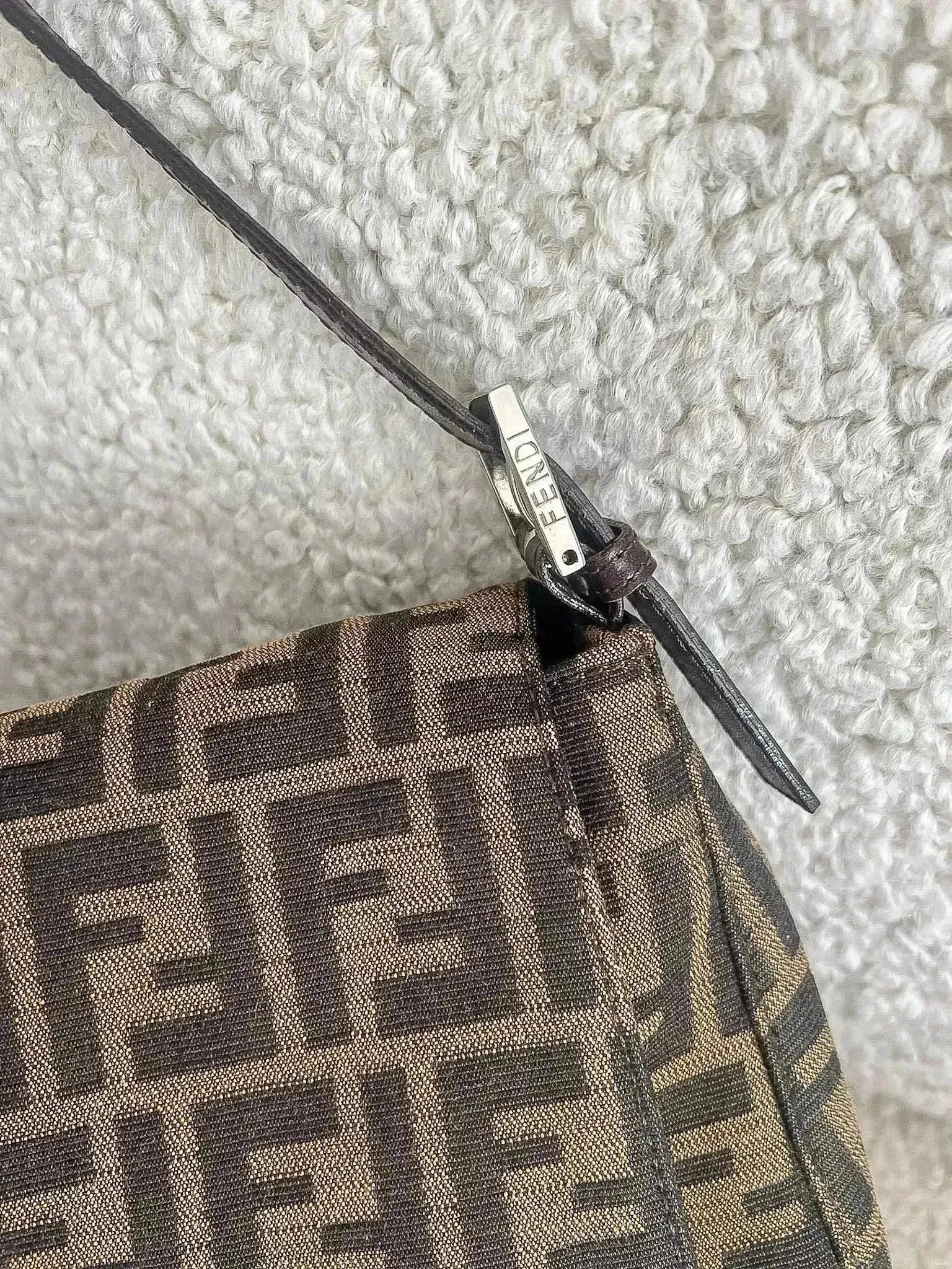 Fendi - Sac à main Mamma Baguette - Atelier Victor