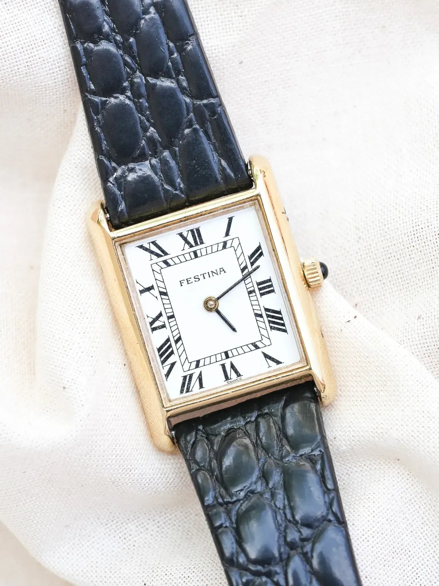 Festina - Tank Romain Blanc Plaqué or - 1980s - Atelier Victor