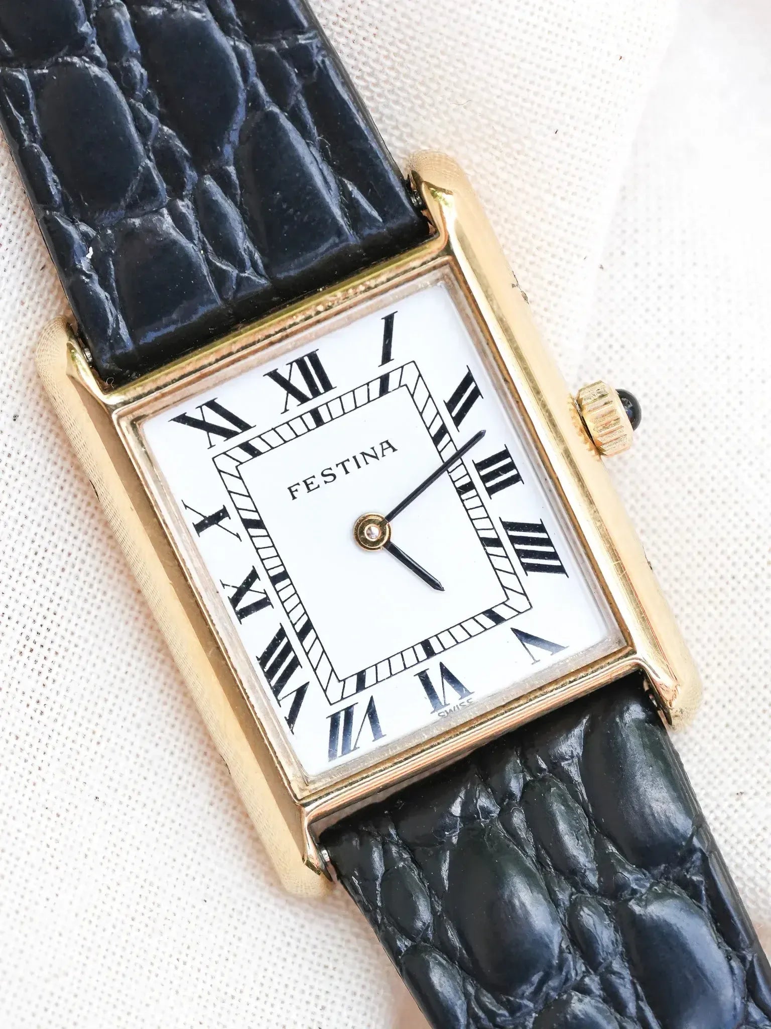 Festina - Tank Romain Blanc Plaqué or - 1980s - Atelier Victor