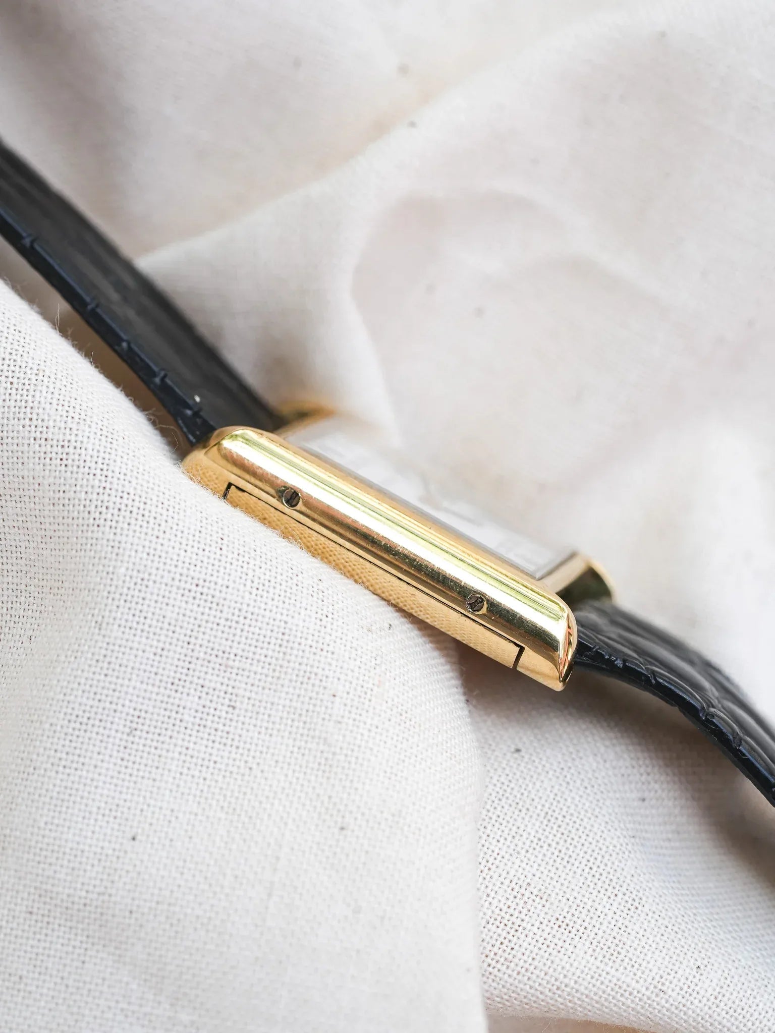 Festina - Tank Romain Blanc Plaqué or - 1980s - Atelier Victor - Vintage Shop