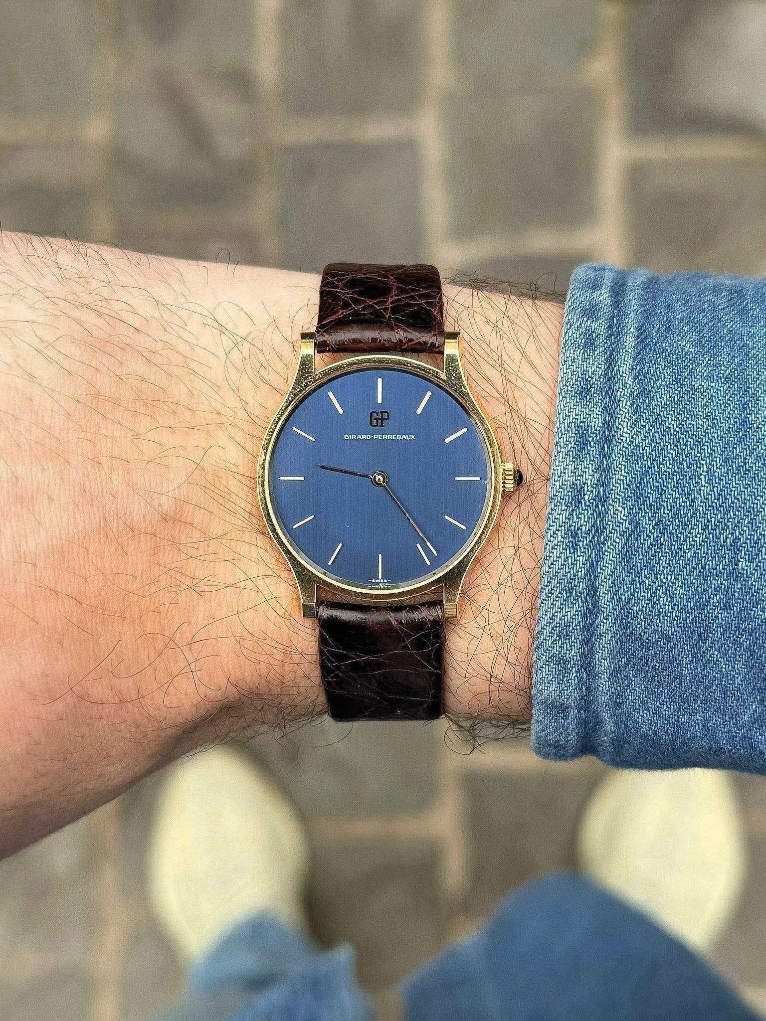 Girard Perregaux - Night Blue 18k - 1970’s - Atelier Victor Paris - Vintage Watch Shop Dubai