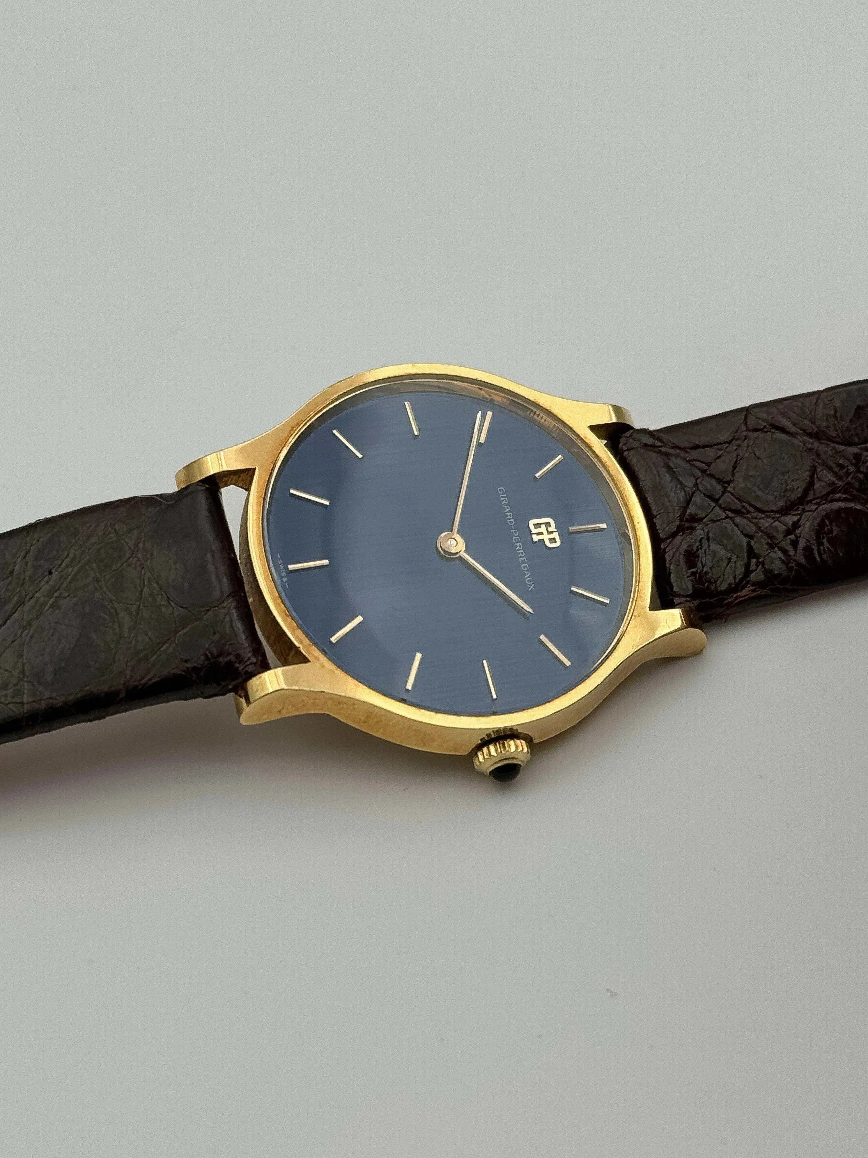Girard Perregaux - Night Blue 18k - 1970’s - Atelier Victor Paris - Vintage Watch Shop Dubai