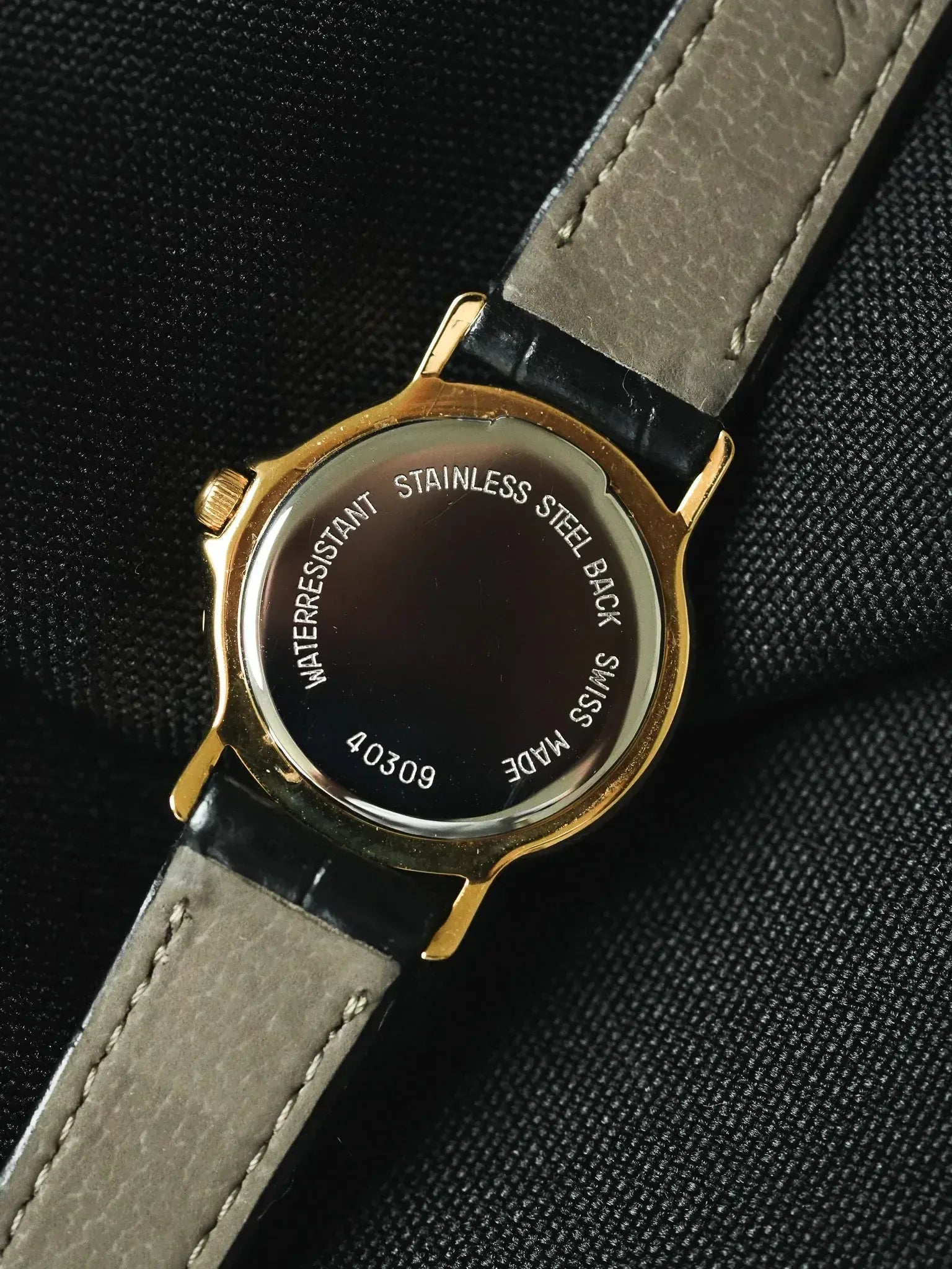 Givenchy - Mini Ronde Plaqué or Cadran blanc - 1990s - Atelier Victor