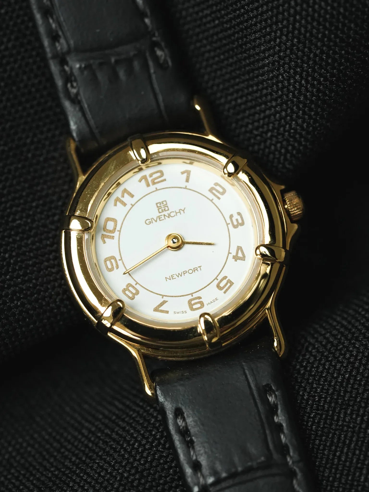 Givenchy - Mini Ronde Plaqué or Cadran blanc - 1990s - Atelier Victor