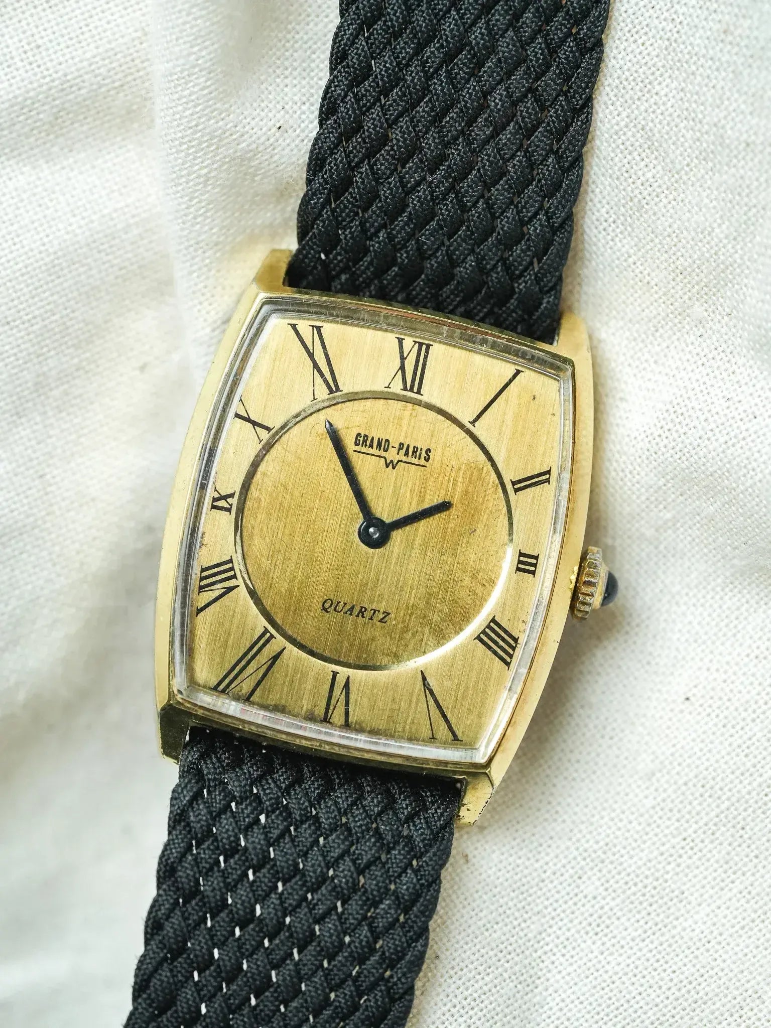 Grand-Paris - Tonneau Or patine quartz - 1980s - Atelier Victor