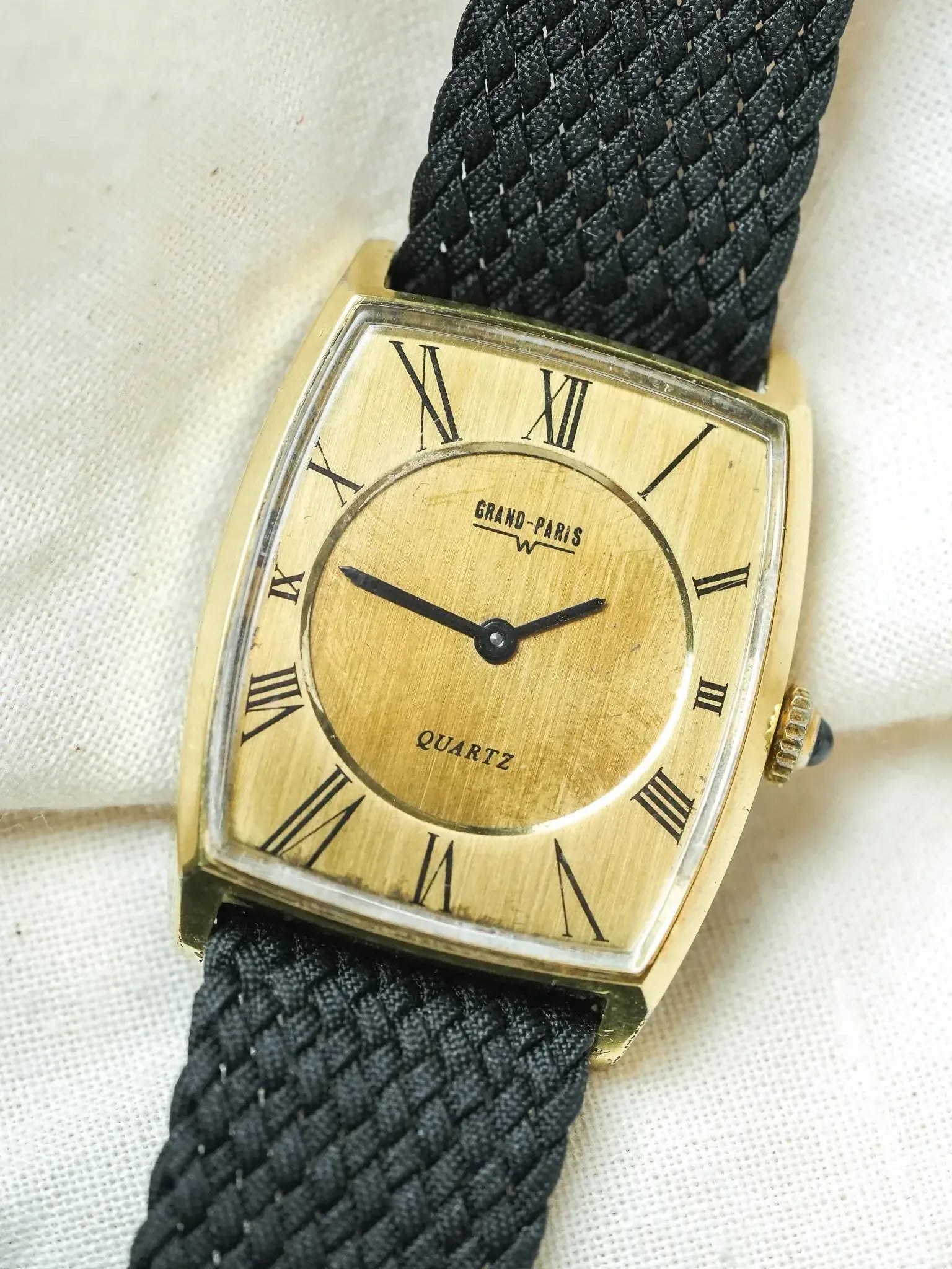 Grand-Paris - Tonneau Or patine quartz - 1980s - Atelier Victor