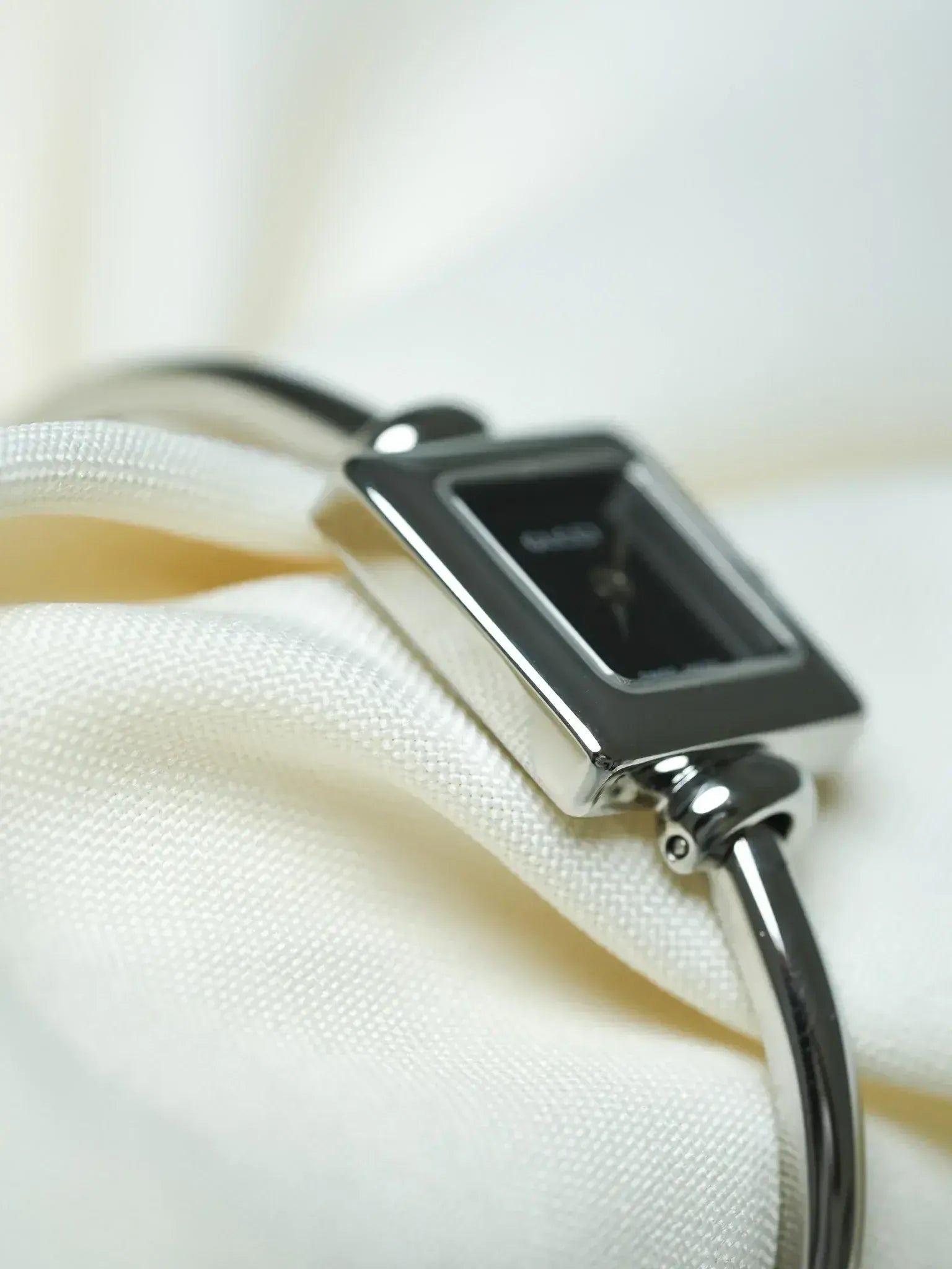 Gucci - Carré Noir Bracelet Jonc Acier - 1990s - Atelier Victor