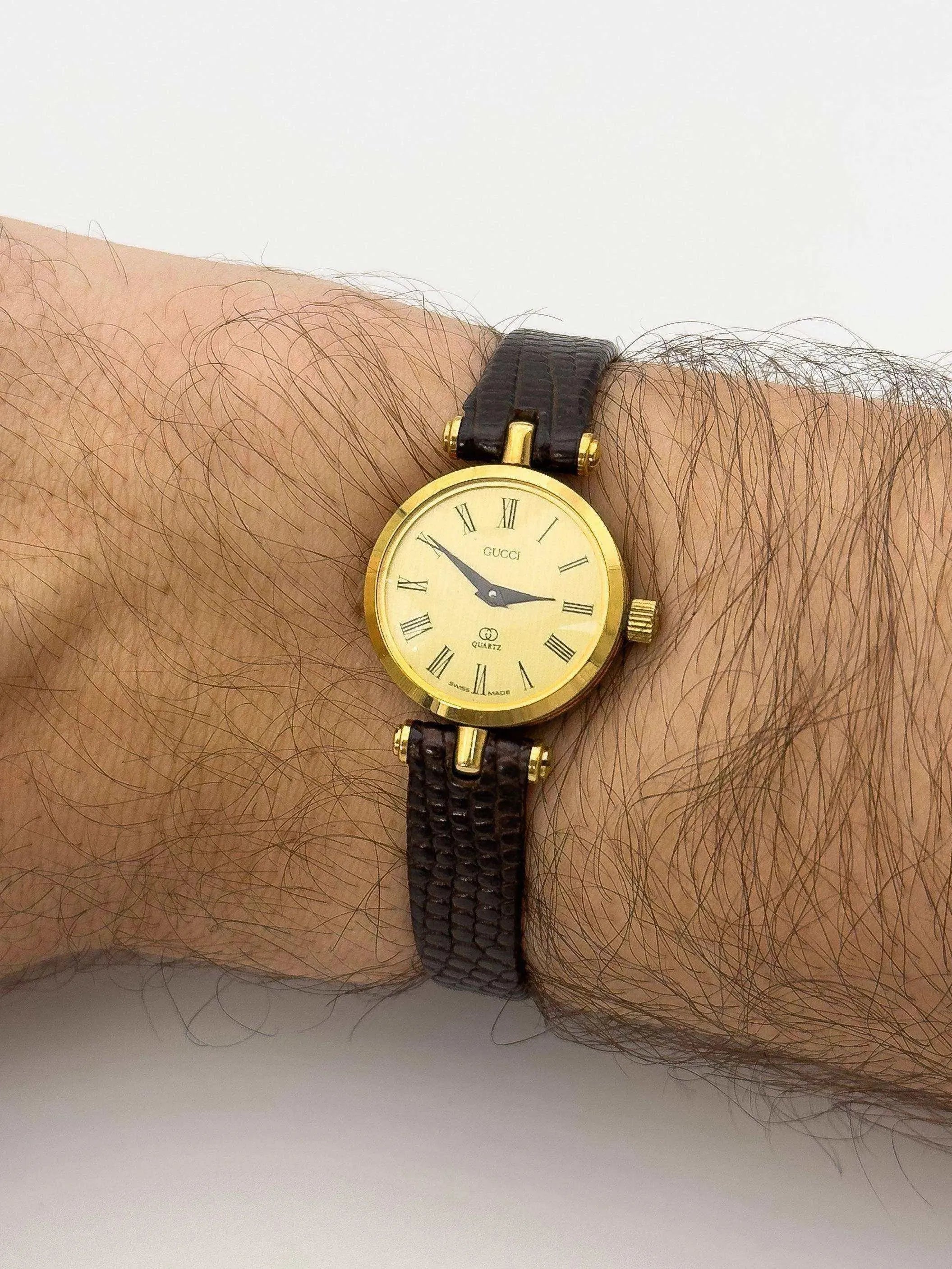 Gucci - Lady Gold Red - BOX - 1990's - Atelier Victor Paris - Vintage Watch Shop Dubai