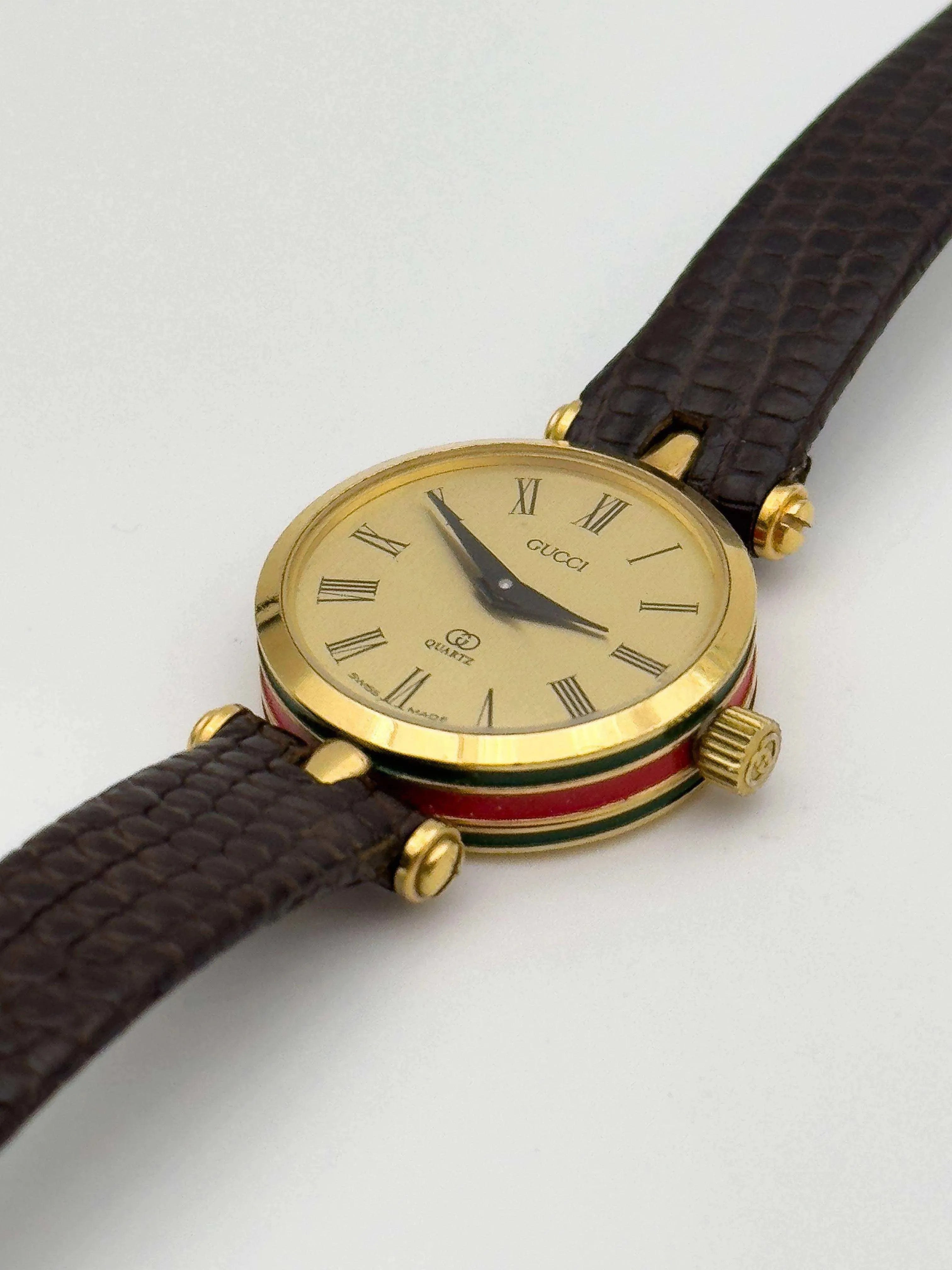 Gucci - Lady Gold Red - BOX - 1990's - Atelier Victor Paris - Vintage Watch Shop Dubai