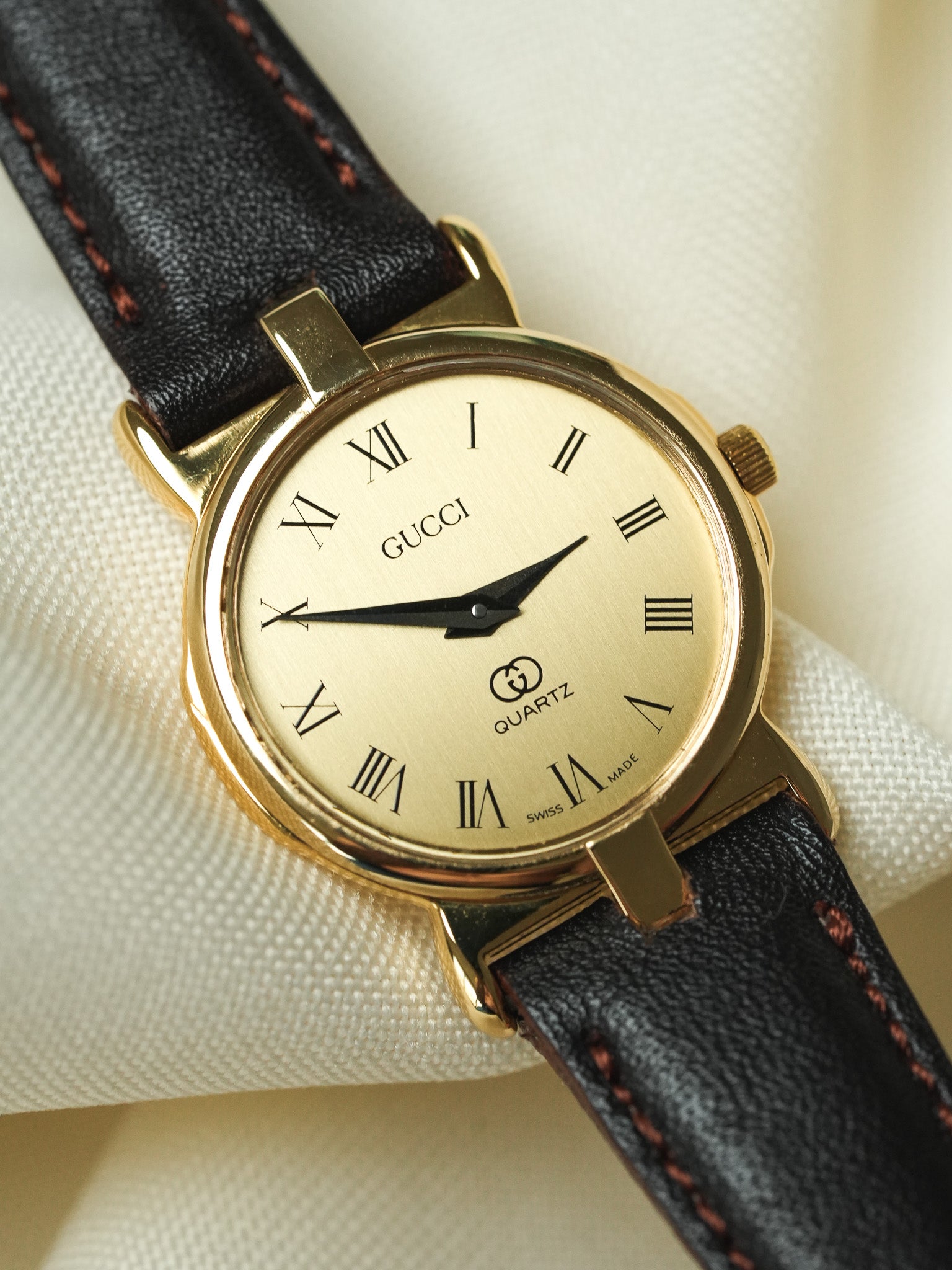 Gucci - Mini Ronde cornes centrales plaqué or - 1980s - Atelier Victor - Vintage Shop