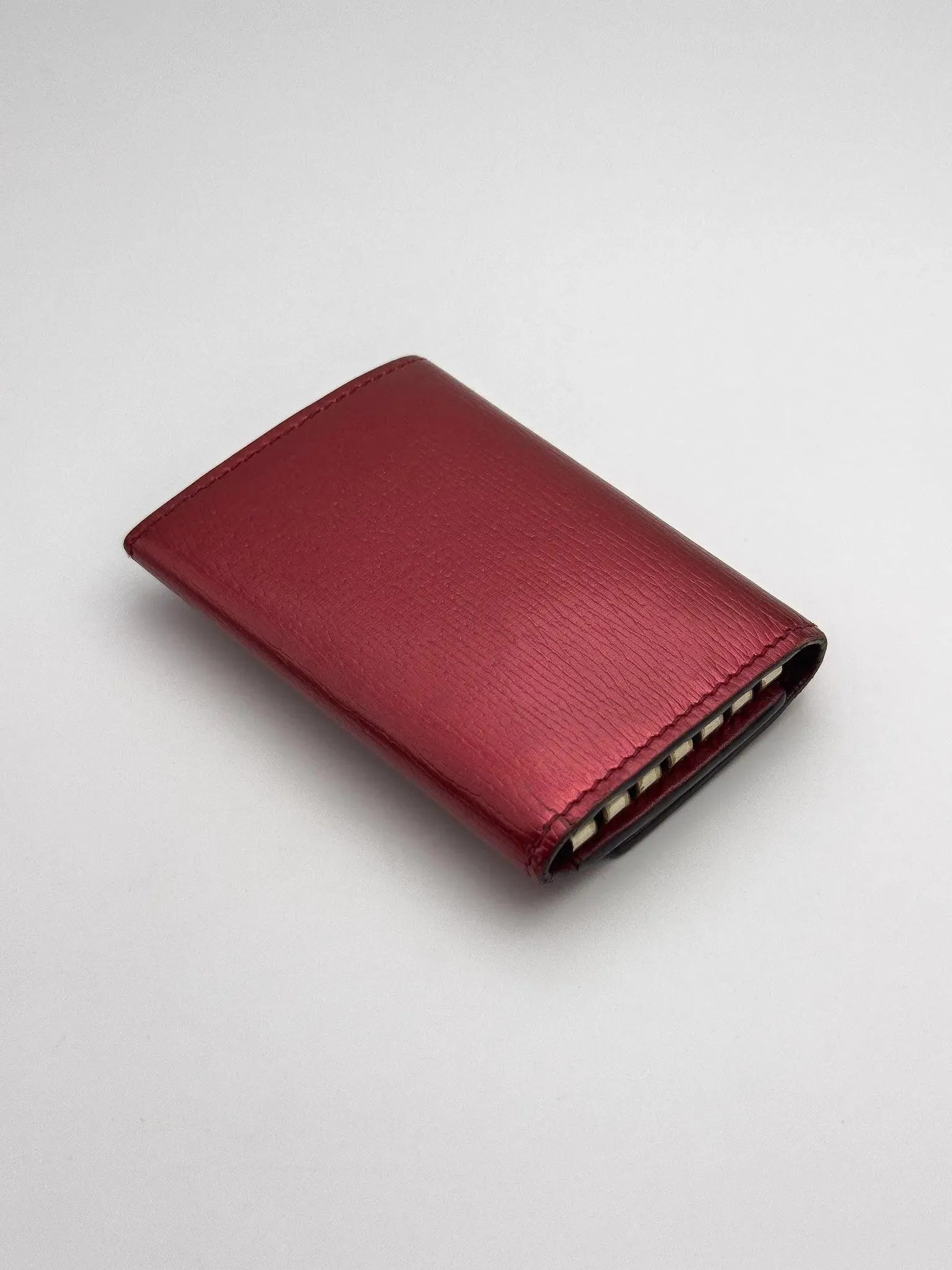 Gucci - Multiclés Love Rouge - Atelier Victor Paris - Vintage Watch Shop Dubai