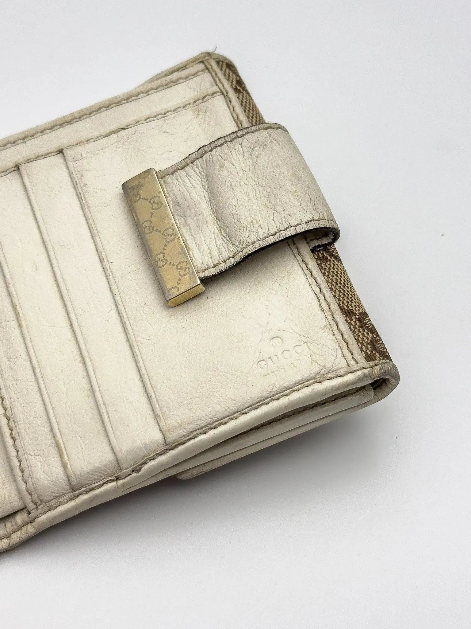 Gucci - Portefeuille en toile GG cuir blanc - Atelier Victor - Vintage Shop