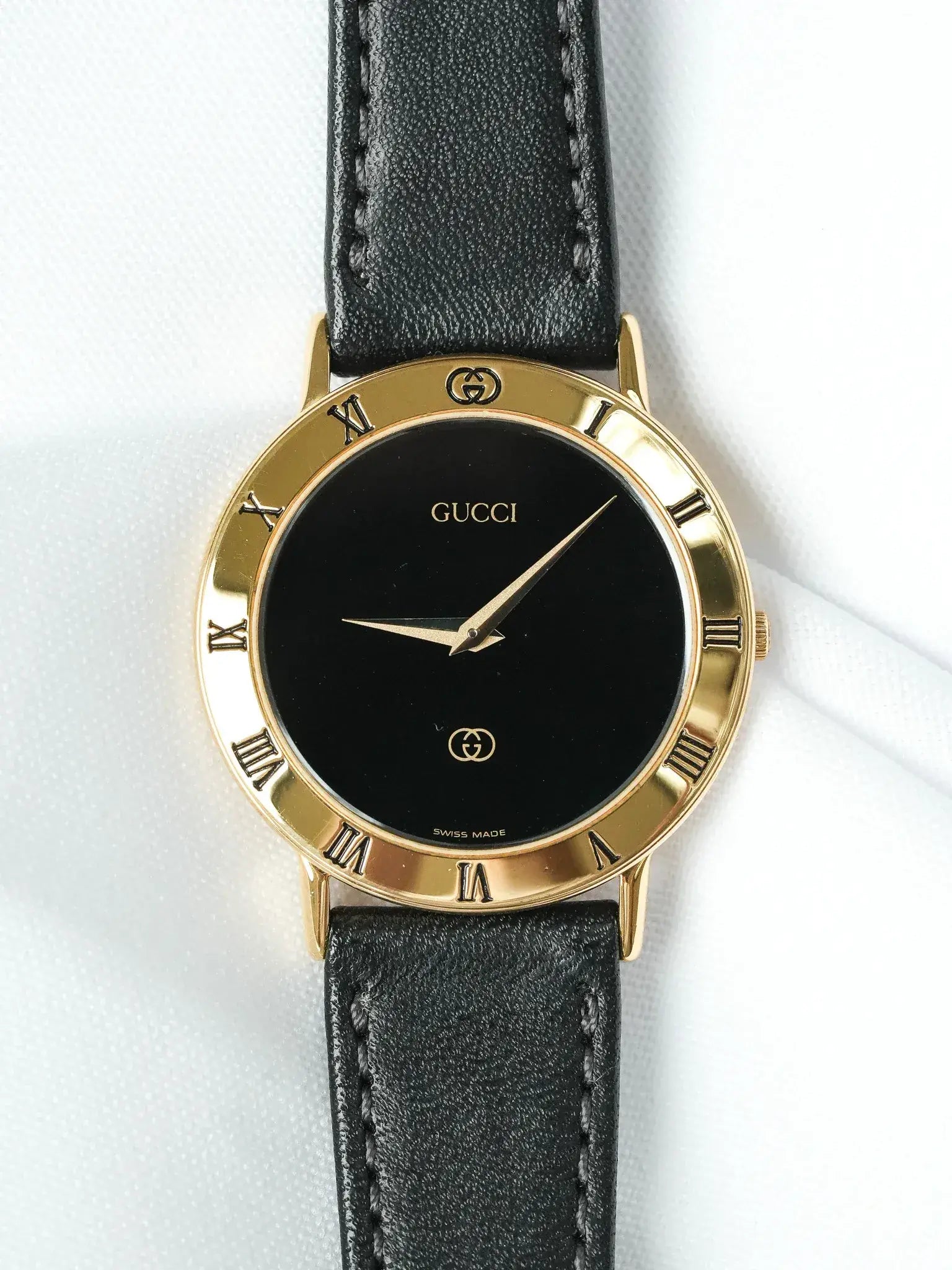 Gucci - Ronde Or Index Romain Cadran noir (0005145) - 1990s - Atelier Victor