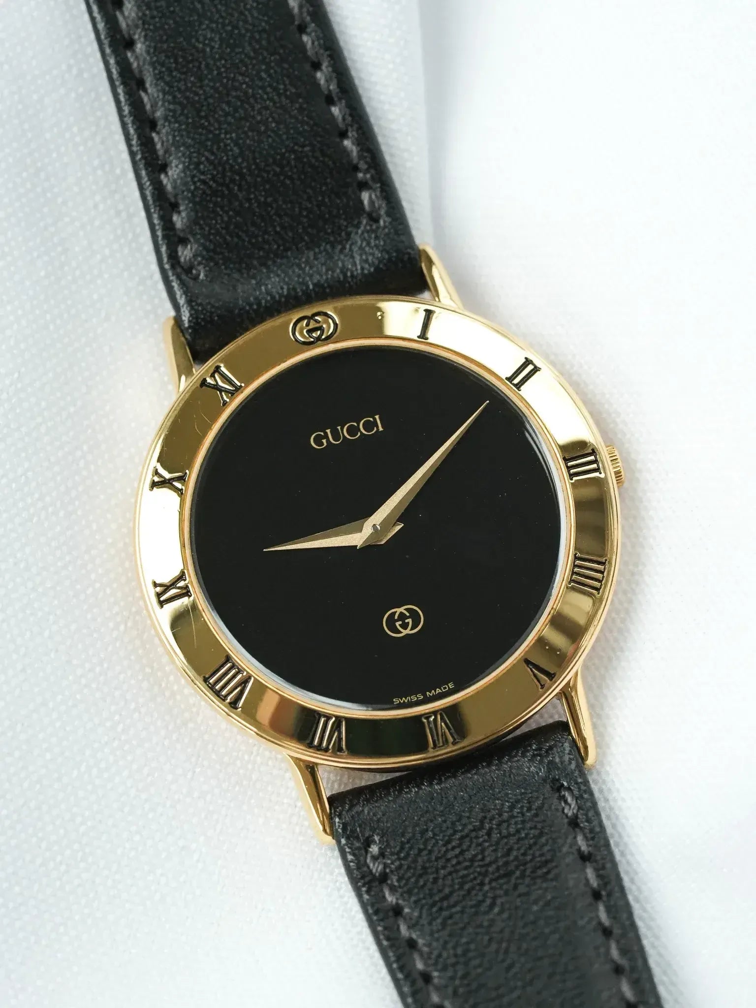 Gucci - Ronde Or Index Romain Cadran noir (0005145) - 1990s - Atelier Victor