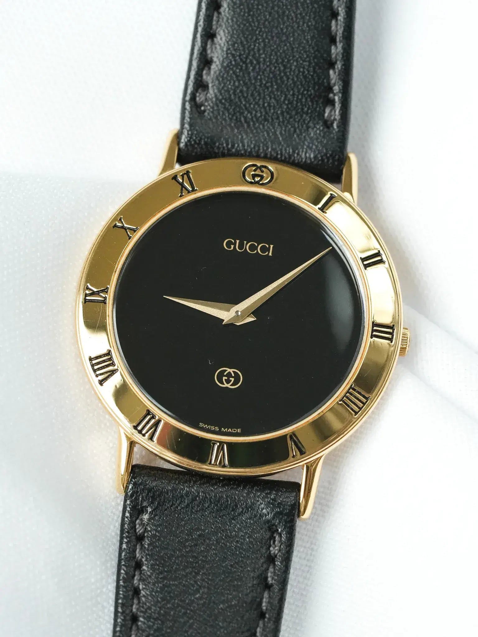 Gucci - Ronde Or Index Romain Cadran noir (0005145) - 1990s - Atelier Victor