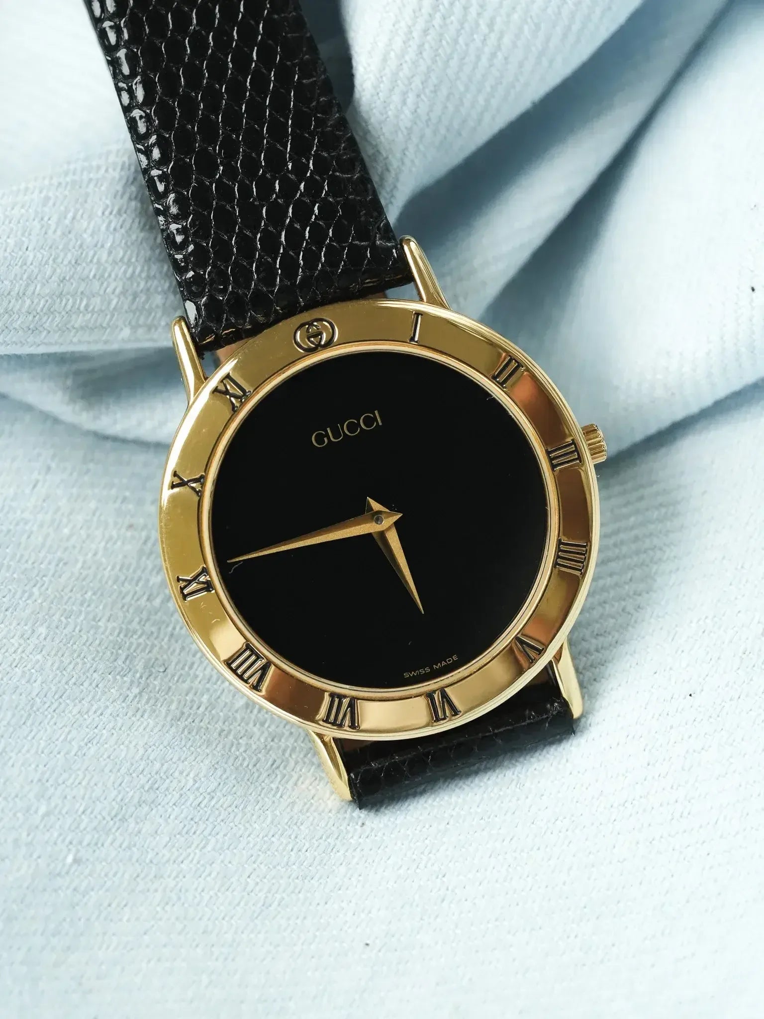 Gucci - Ronde Or Index Romain Cadran noir - 1990s - Atelier Victor