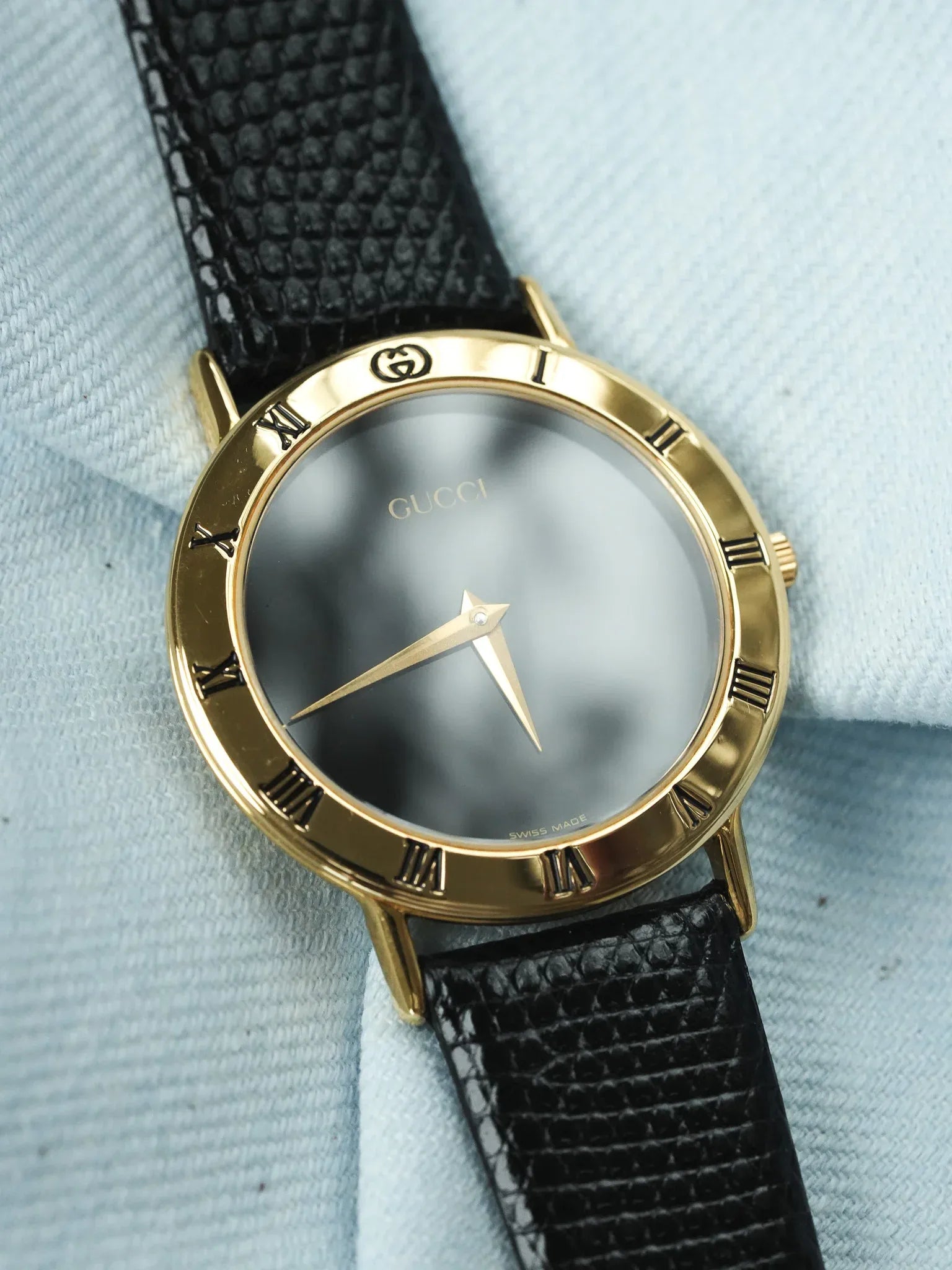 Gucci - Ronde Or Index Romain Cadran noir - 1990s - Atelier Victor