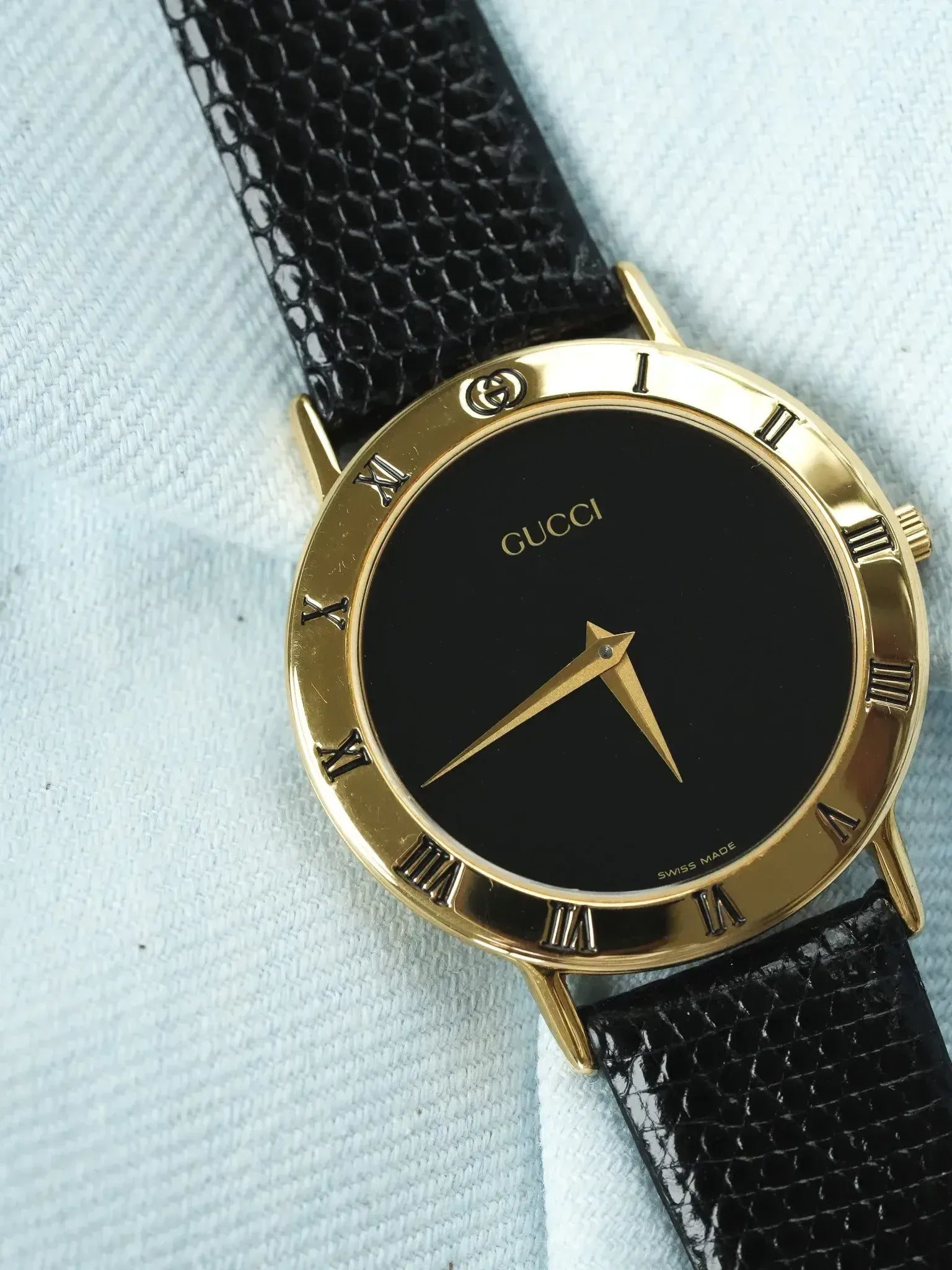 Gucci - Ronde Or Index Romain Cadran noir - 1990s - Atelier Victor