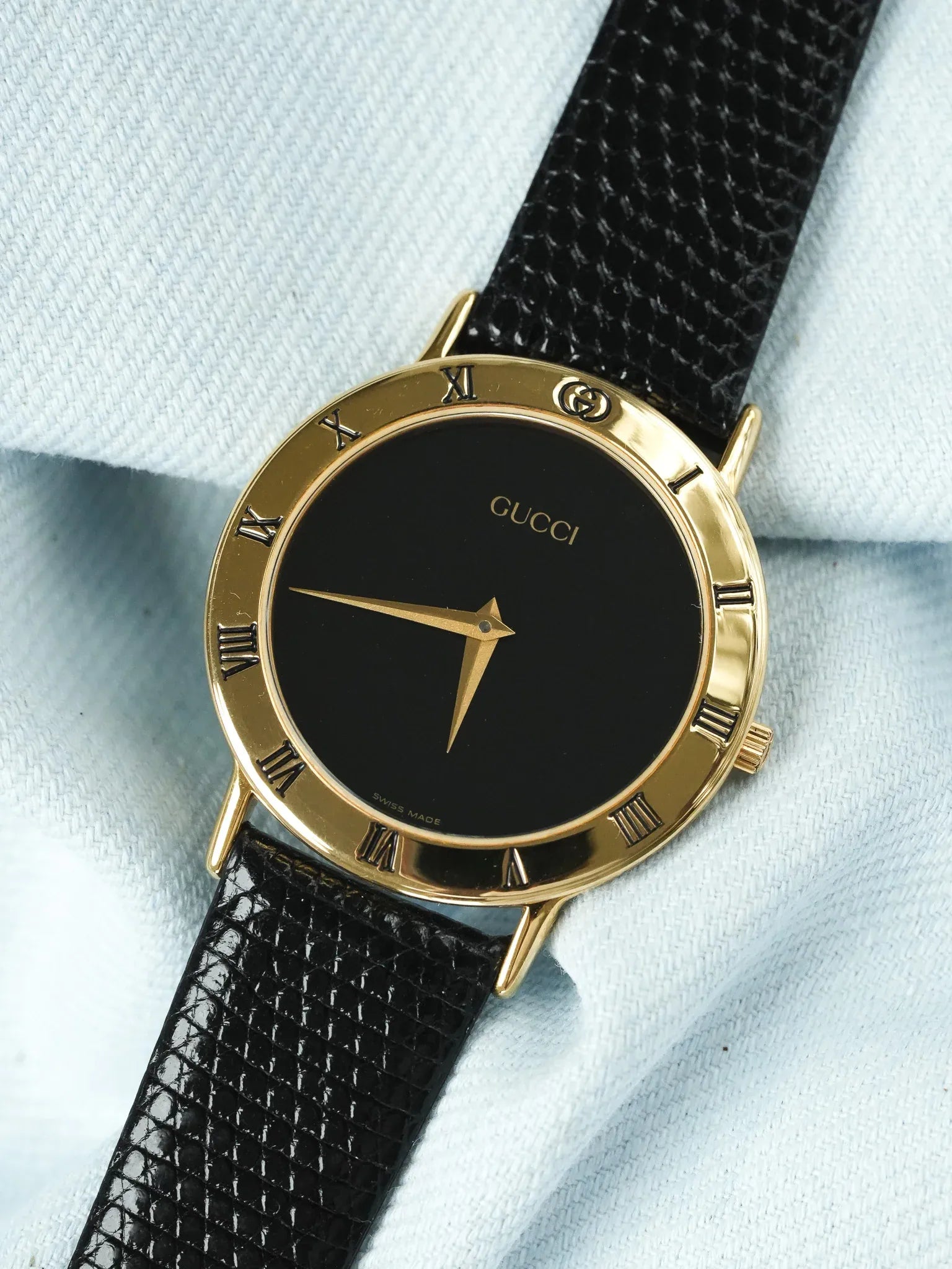 Gucci - Ronde Or Index Romain Cadran noir - 1990s - Atelier Victor