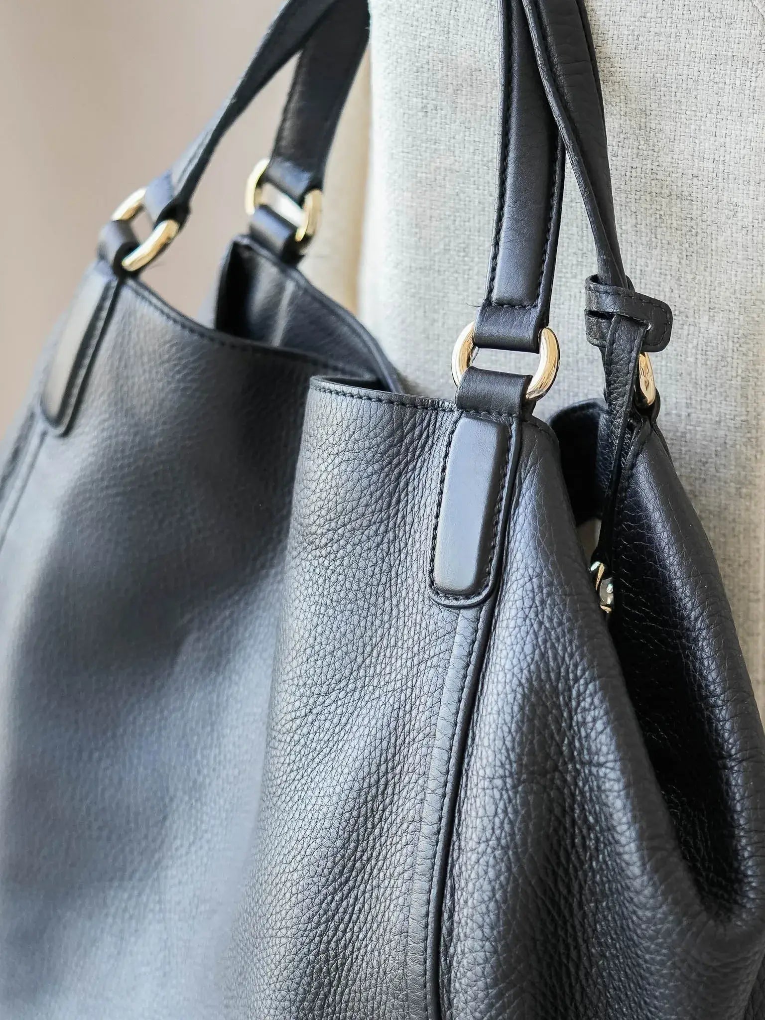 Gucci - Sac à main Soho en cuir noir - Atelier Victor