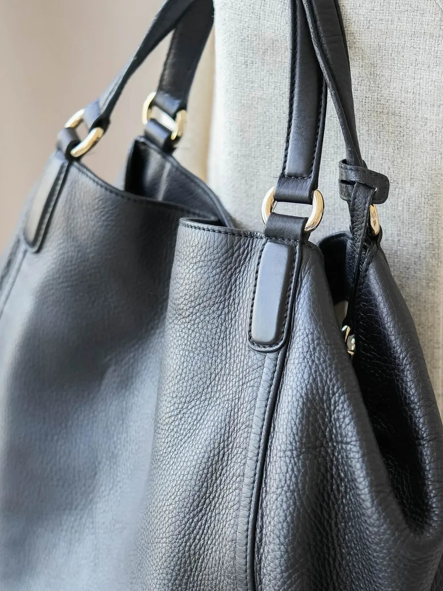 Gucci - Sac à main Soho en cuir noir - Atelier Victor