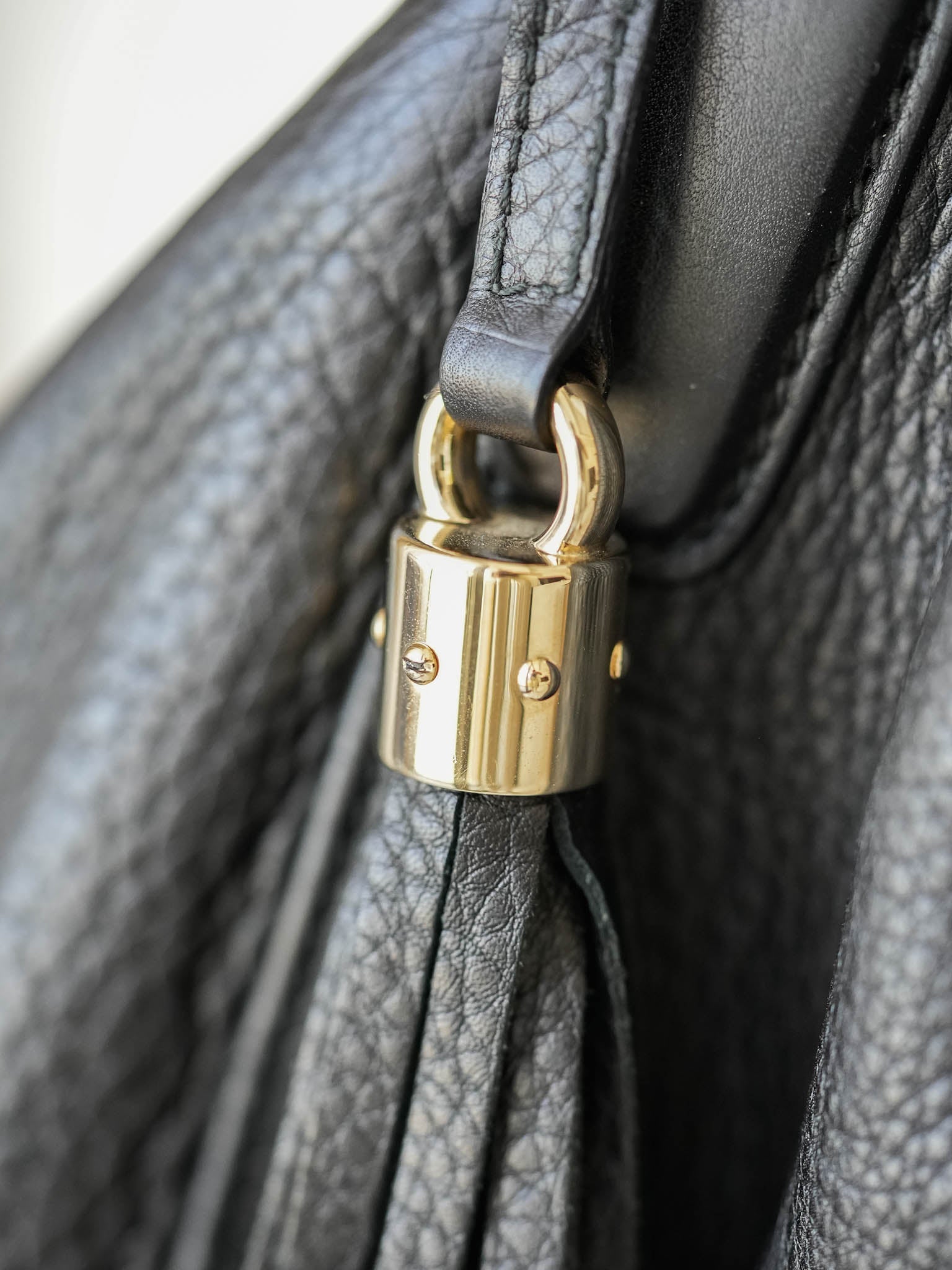 Gucci - Sac à main Soho en cuir noir - Atelier Victor Paris - Vintage Watch Shop Dubai