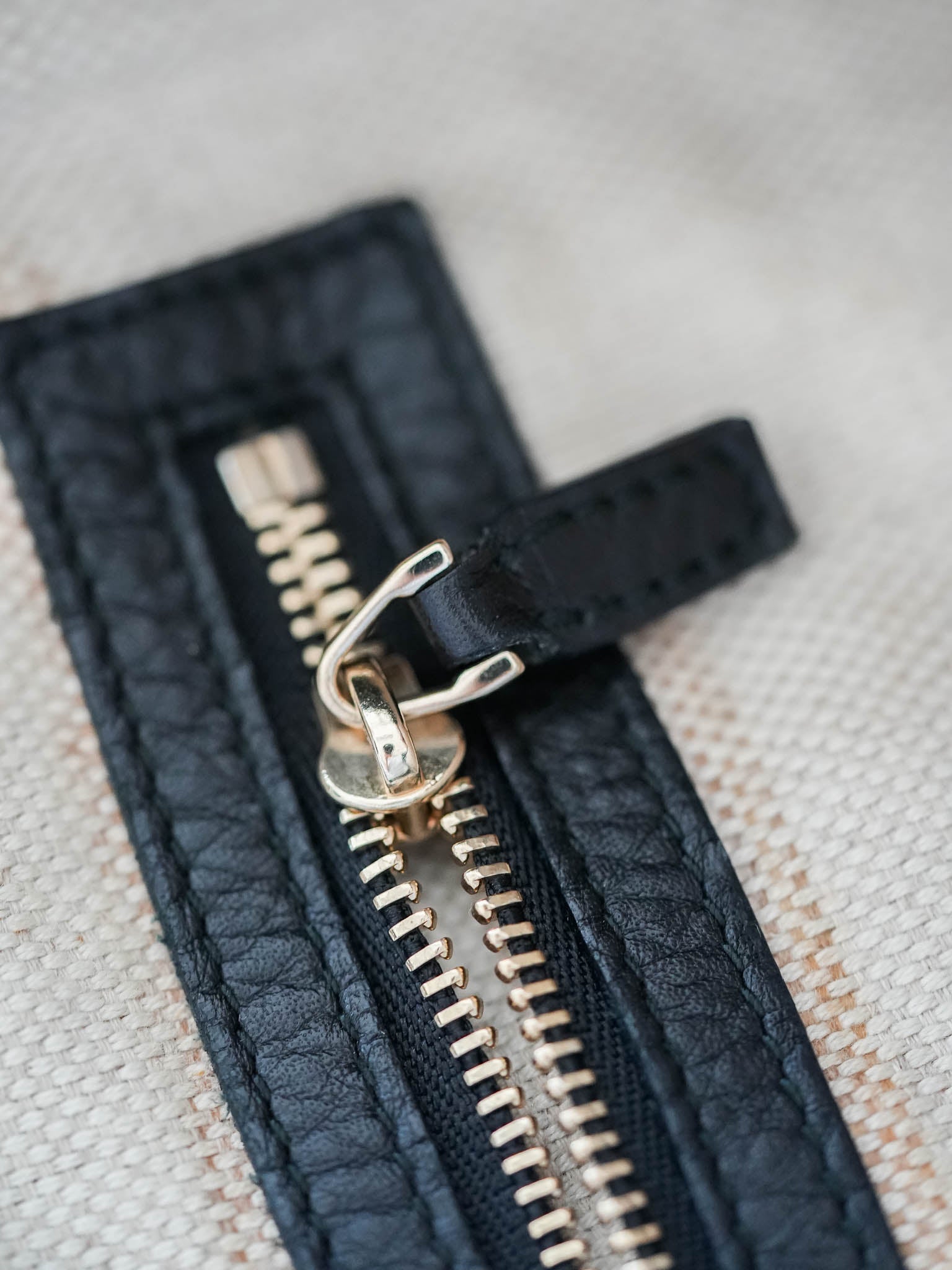 Gucci - Sac à main Soho en cuir noir - Atelier Victor Paris - Vintage Watch Shop Dubai