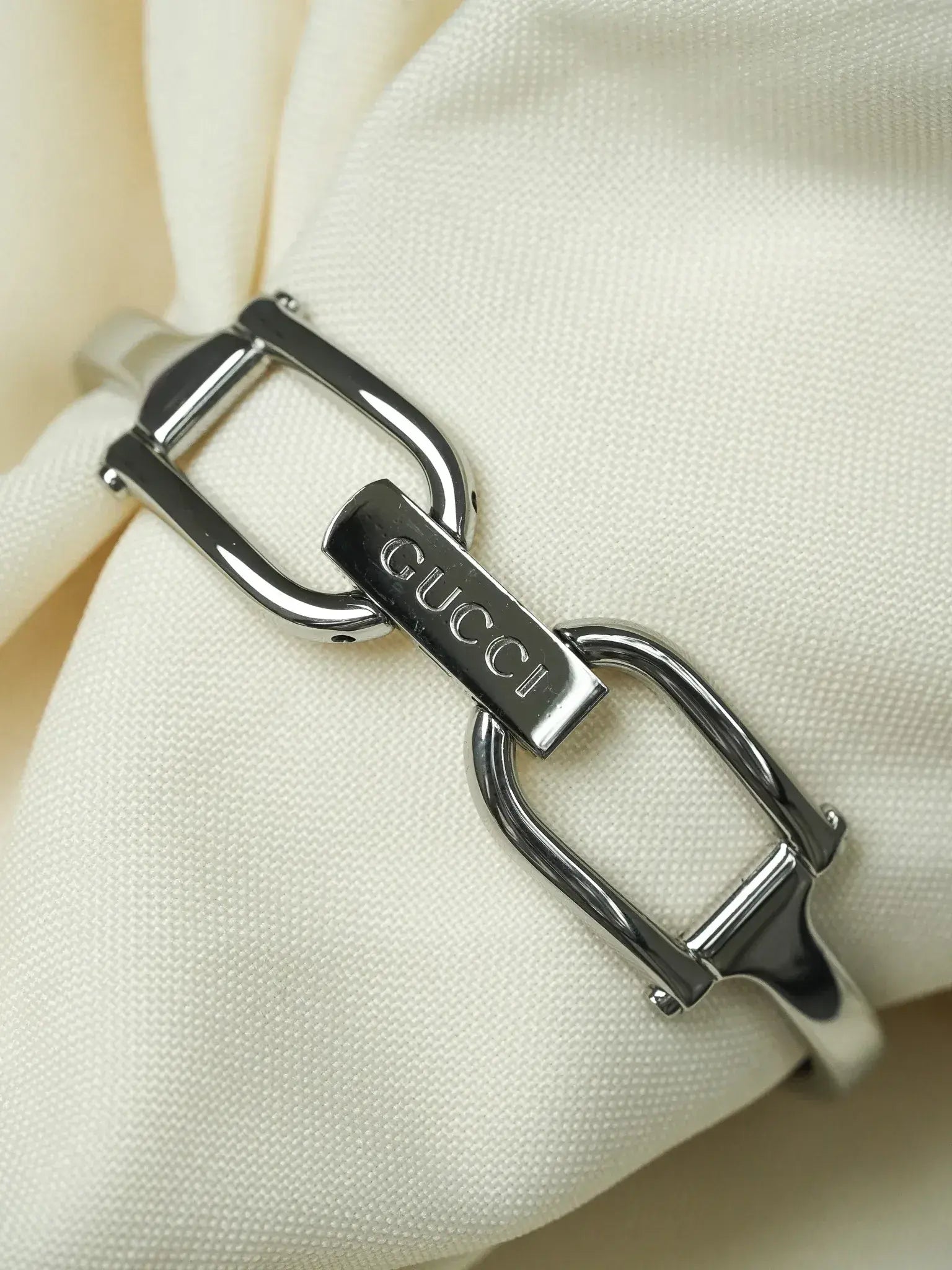 Gucci - Tank Bracelet Jonc Acier Cadran nacre - 1990s - Atelier Victor