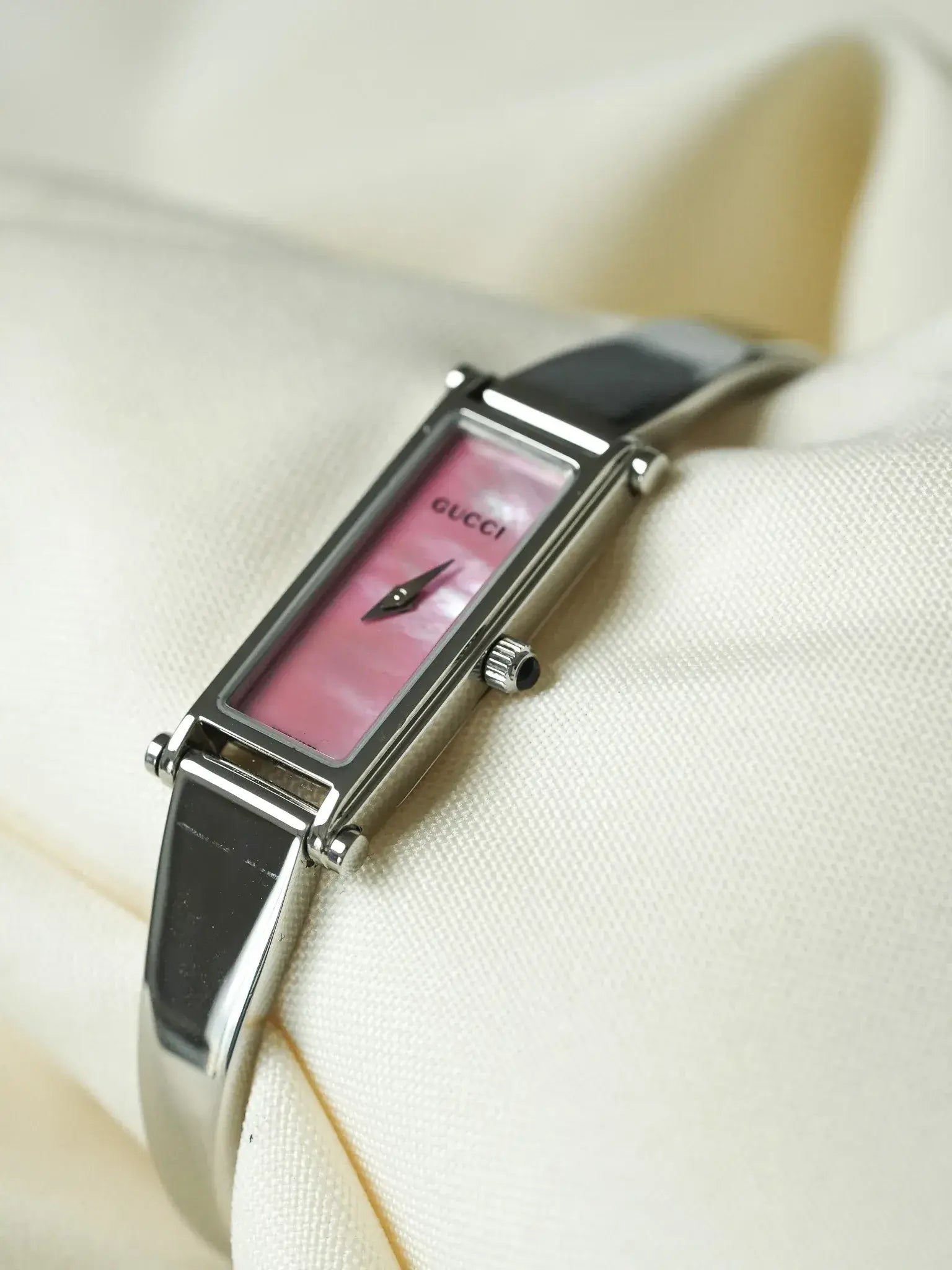 Gucci - Tank Bracelet Jonc Acier Cadran nacre - 1990s - Atelier Victor