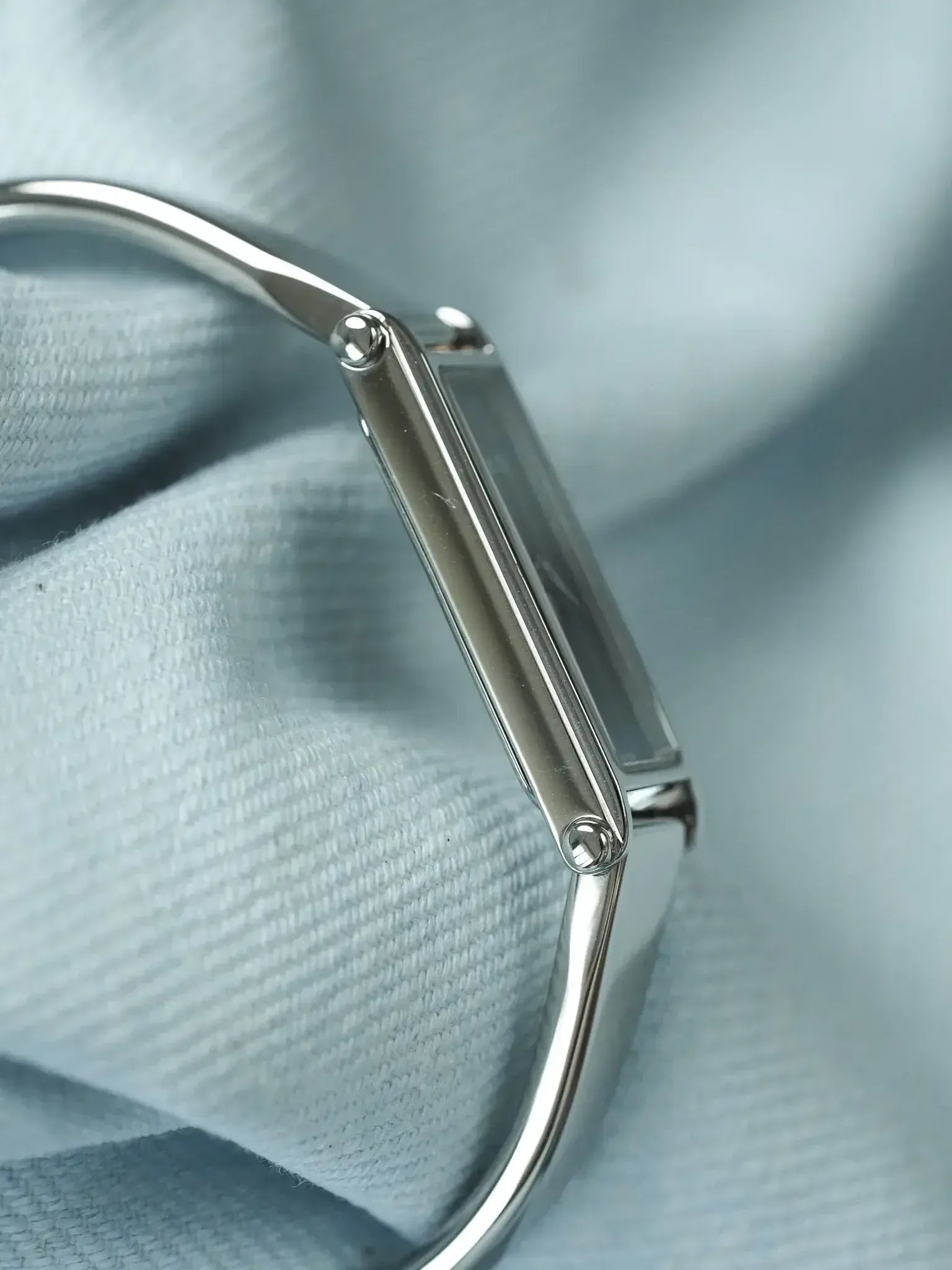 Gucci - Tank Bracelet Jonc Acier Cadran noir - 1990s - Atelier Victor