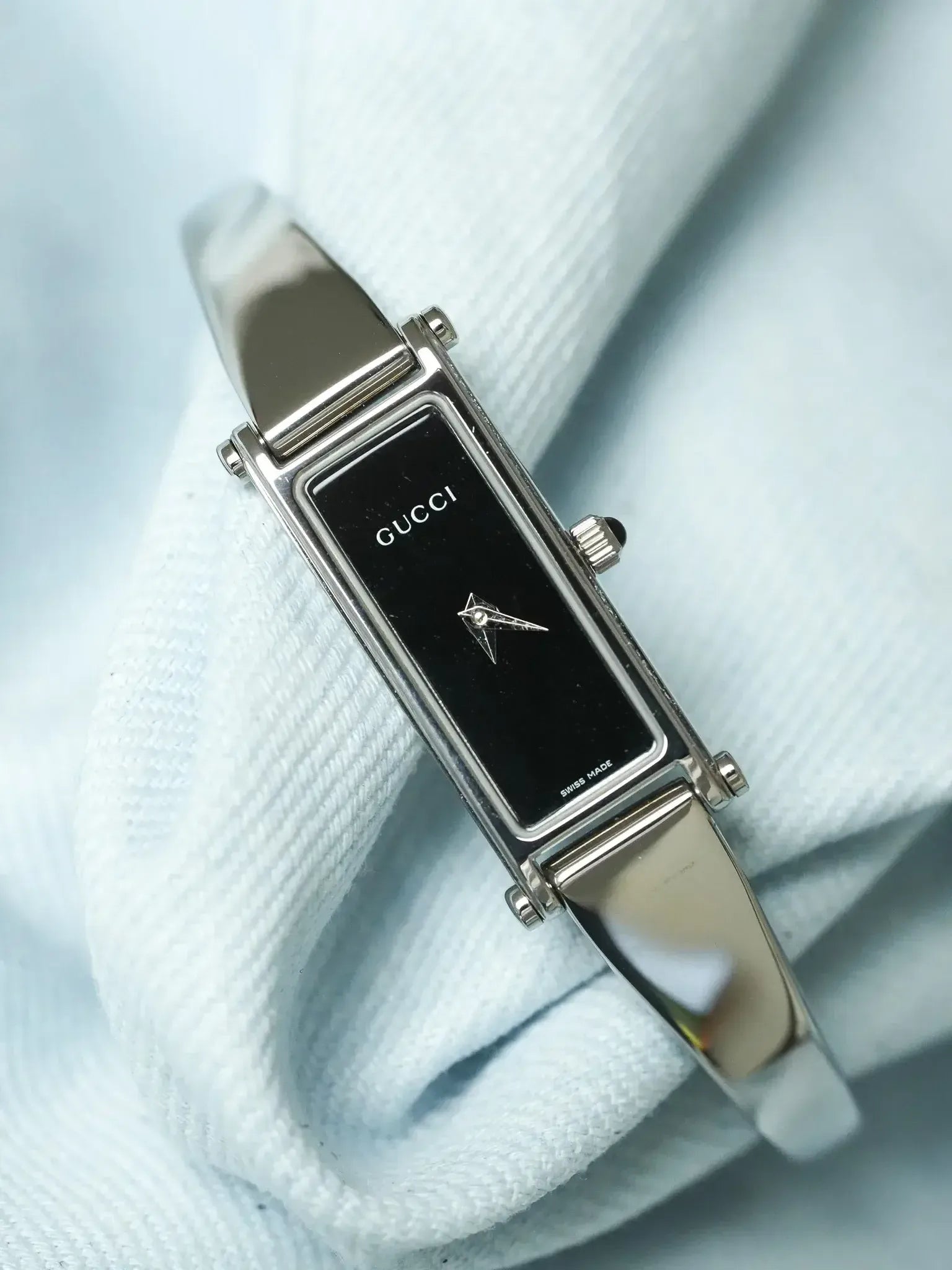 Gucci - Tank Bracelet Jonc Acier Cadran noir - 1990s - Atelier Victor