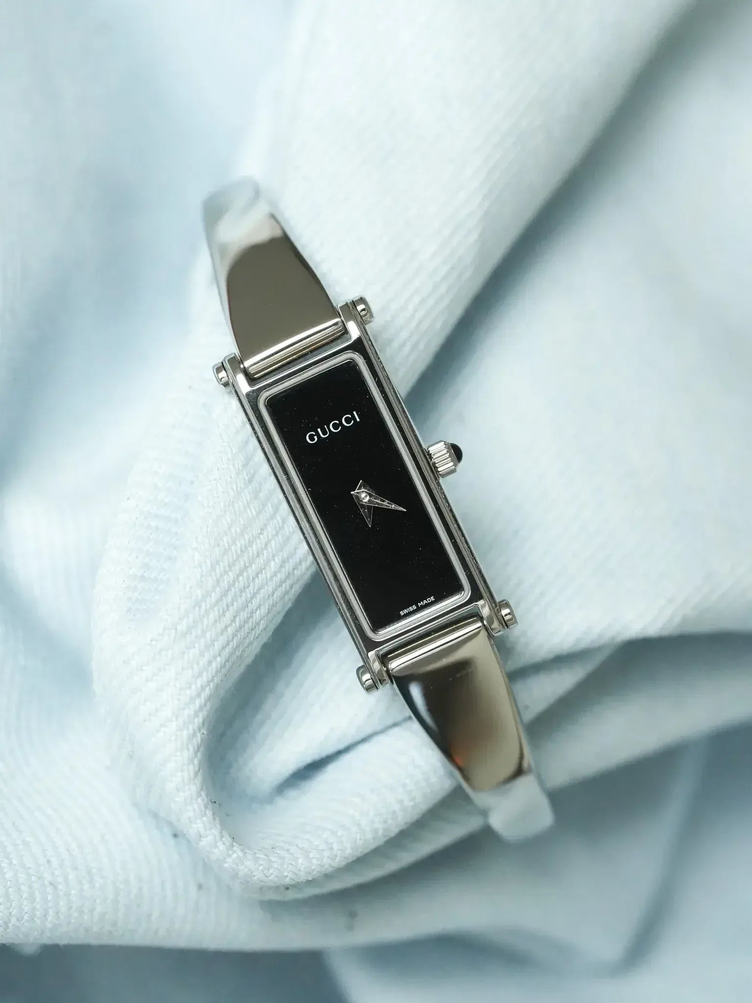 Gucci - Tank Bracelet Jonc Acier Cadran noir - 1990s - Atelier Victor