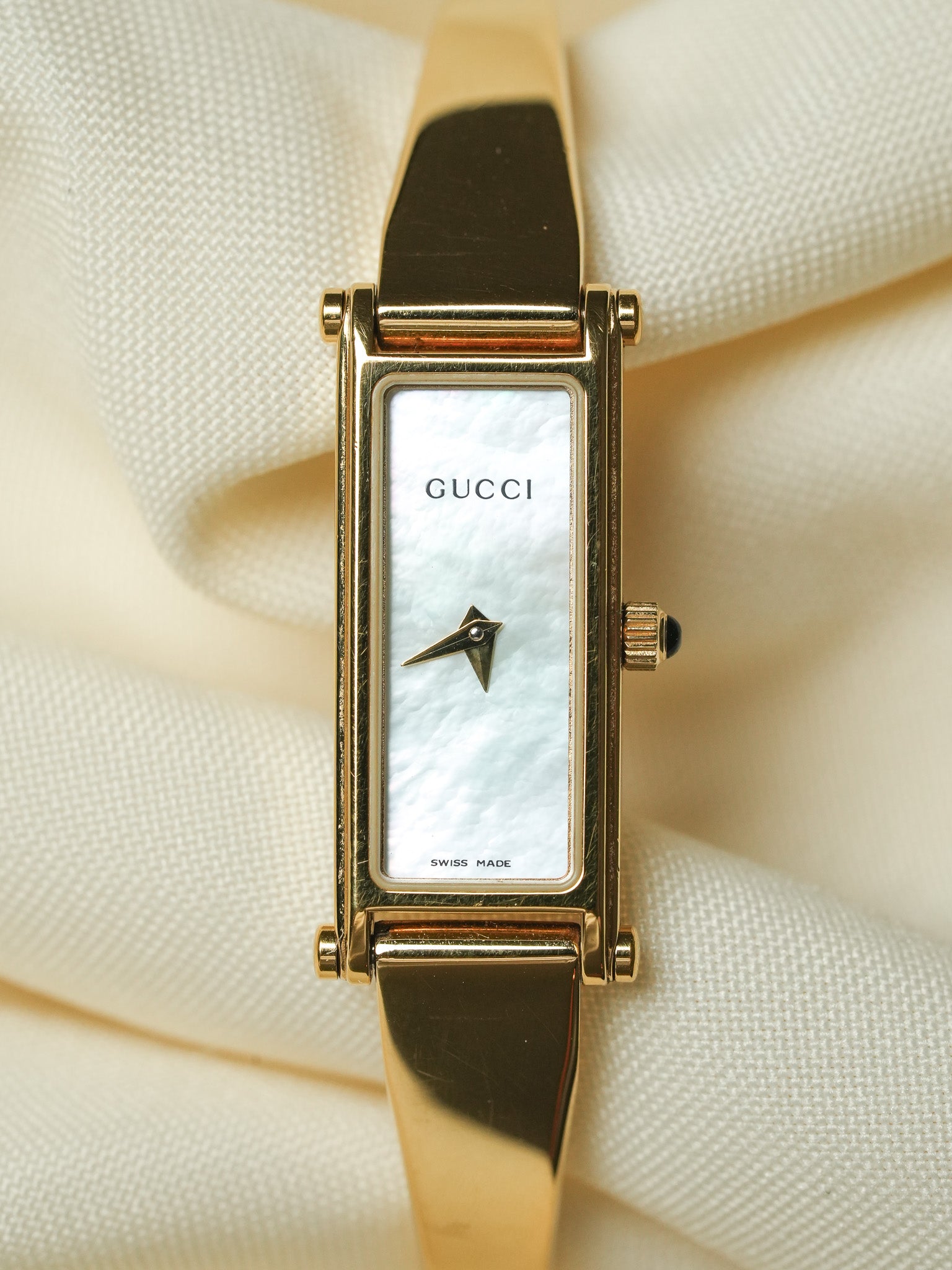 Gucci - Tank Gold Bangle Bracelet Pink Mother-of-Pearl Dial - 1990s