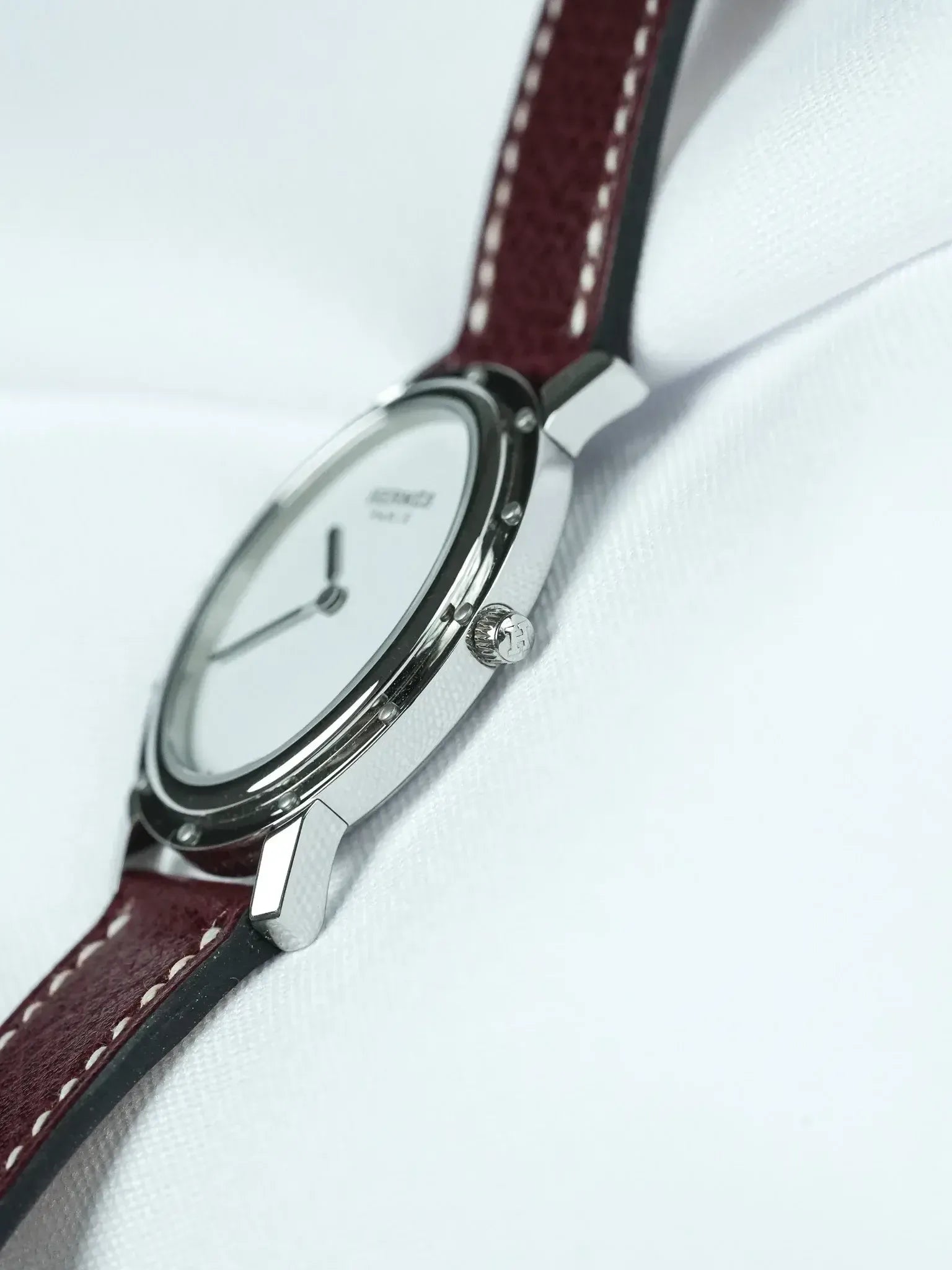 Hermes - Tonneau Acier Cadran Guilloché ref.C01.510 - 2010s - Atelier Victor