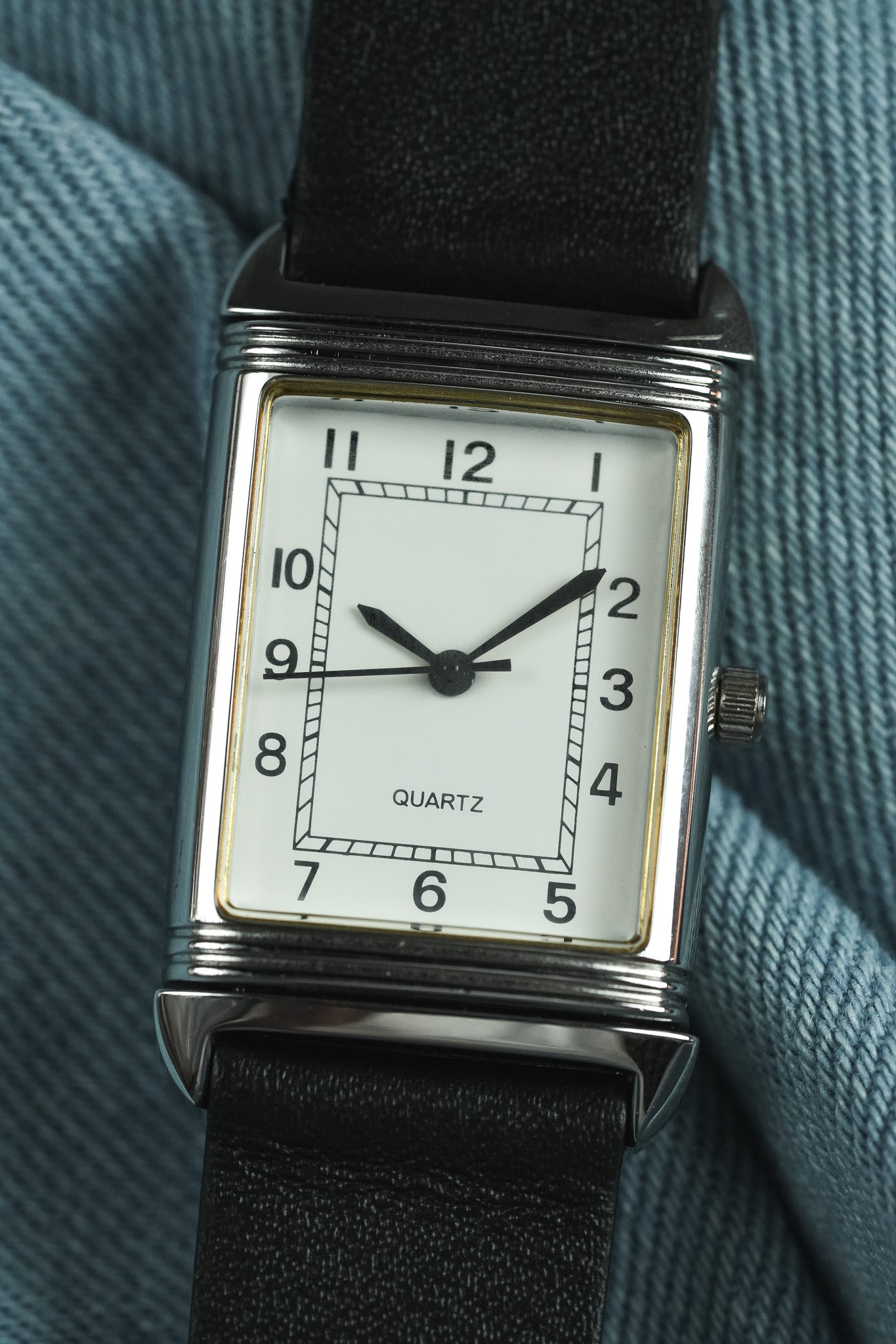 Hitachi - Tank Reverso Acier Quartz - 1990s - Atelier Victor - Vintage Shop
