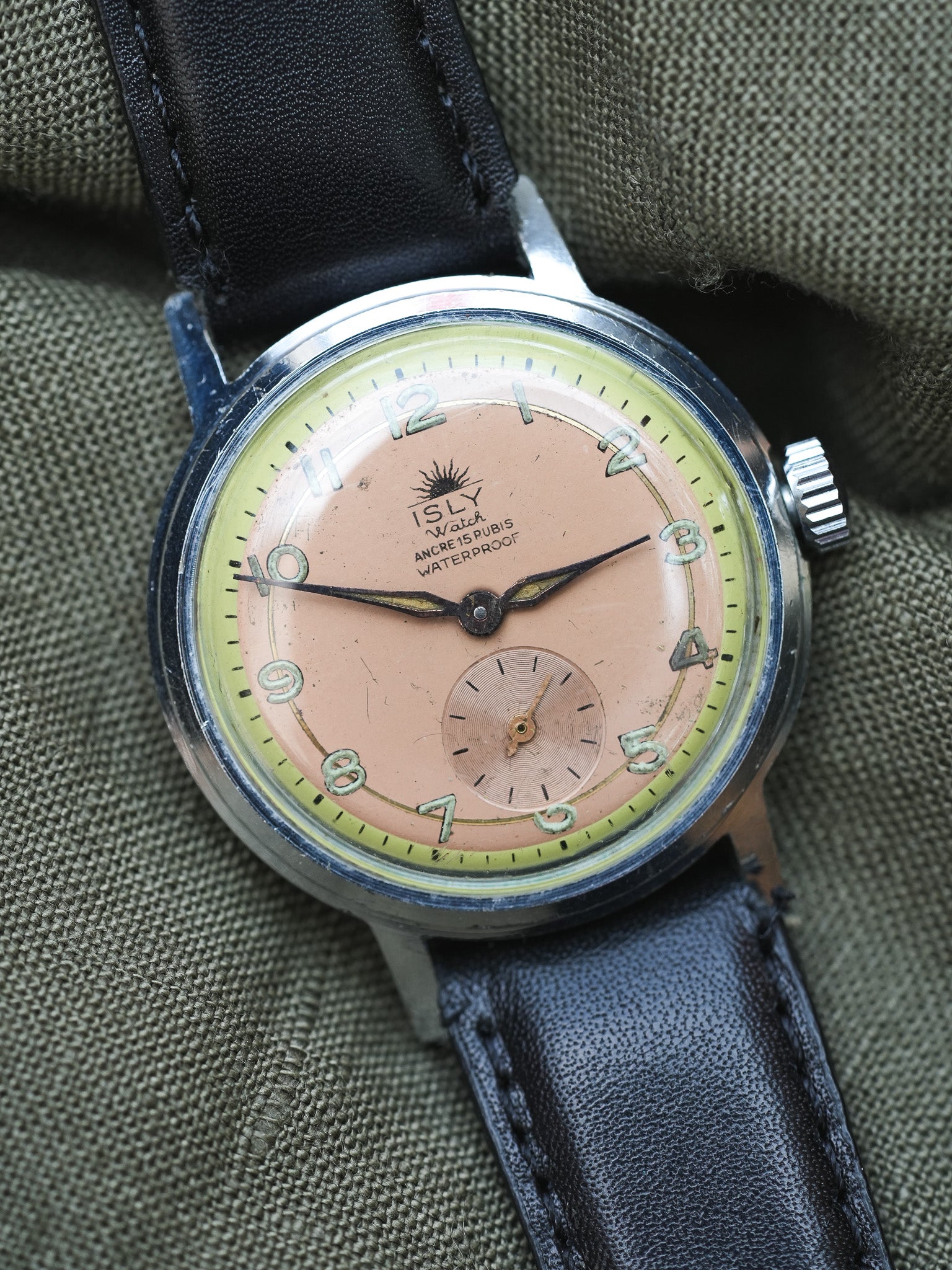 Isly - Saumon Index Vert - 1970s - Atelier Victor - Vintage Shop