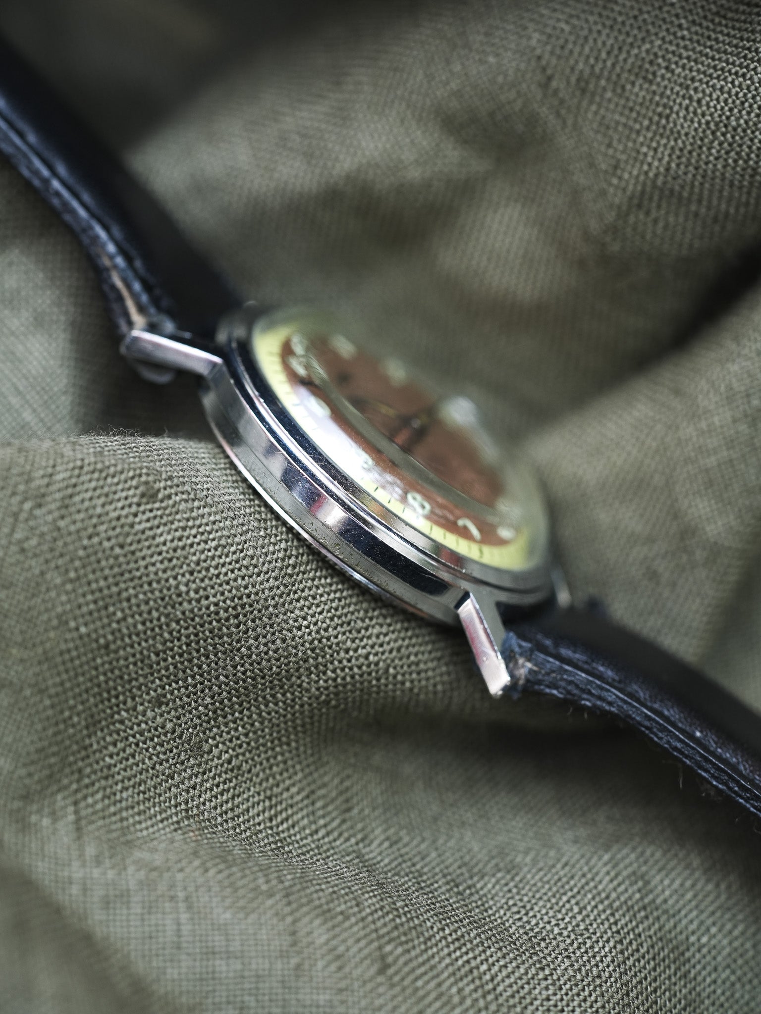 Isly - Saumon Index Vert - 1970s - Atelier Victor - Vintage Shop