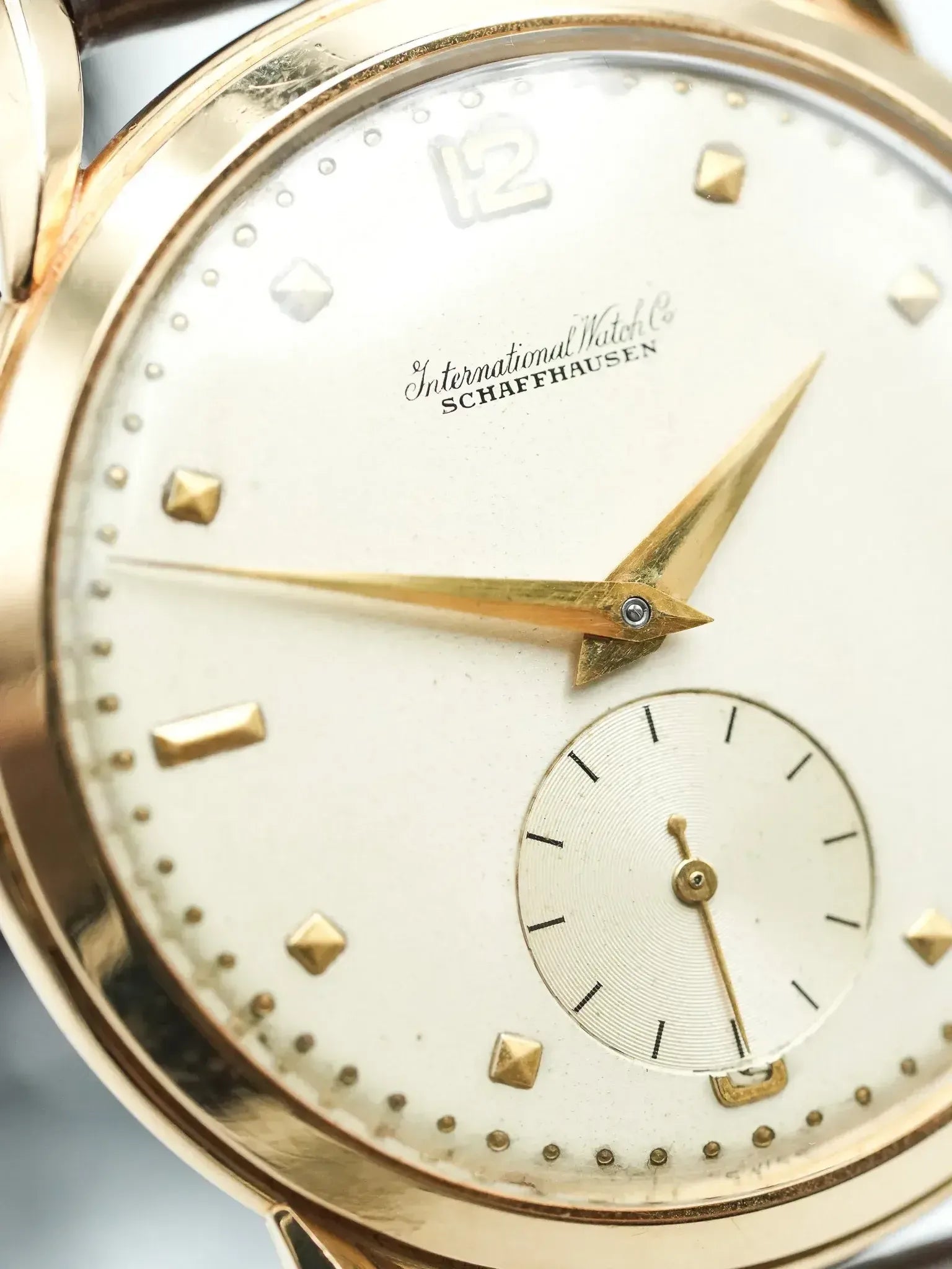 IWC - Calatrava Or jaune 18k Cornes Gouttes d'eau - 1940s - Atelier Victor