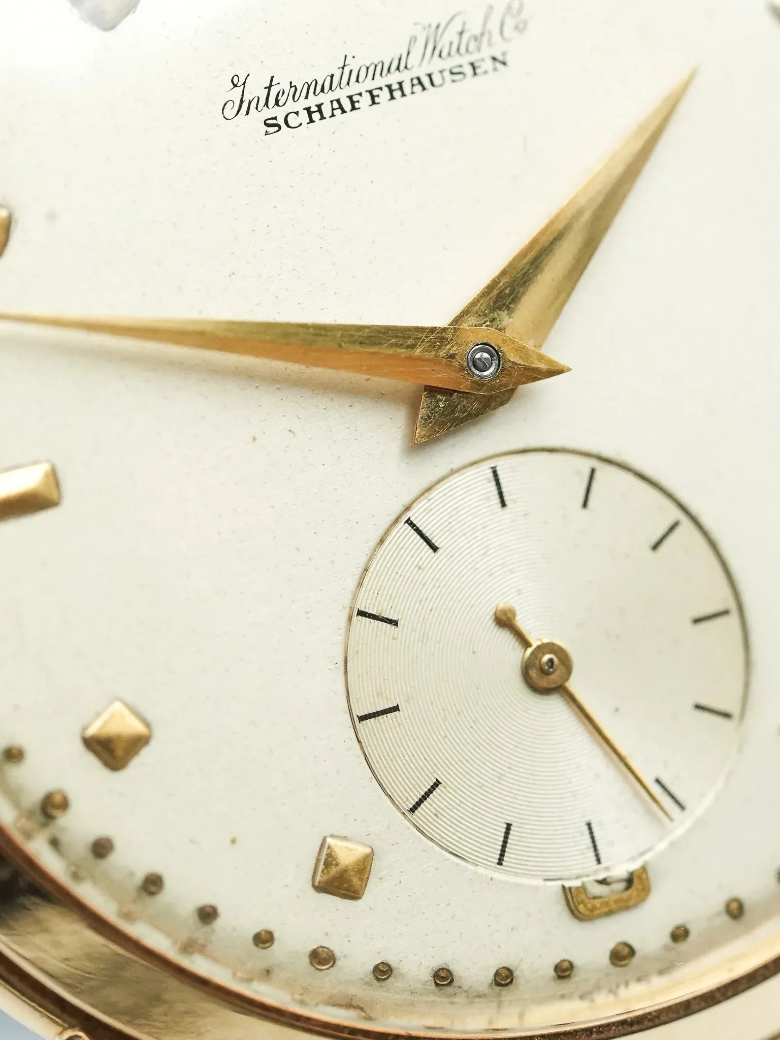 IWC - Calatrava Or jaune 18k Cornes Gouttes d'eau - 1940s - Atelier Victor