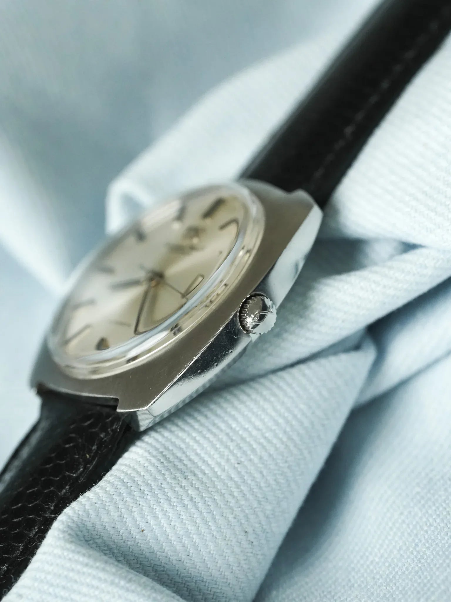 IWC - R814A Coussin Acier Brossé Monobloc cal.8541 - 1960s - Atelier Victor