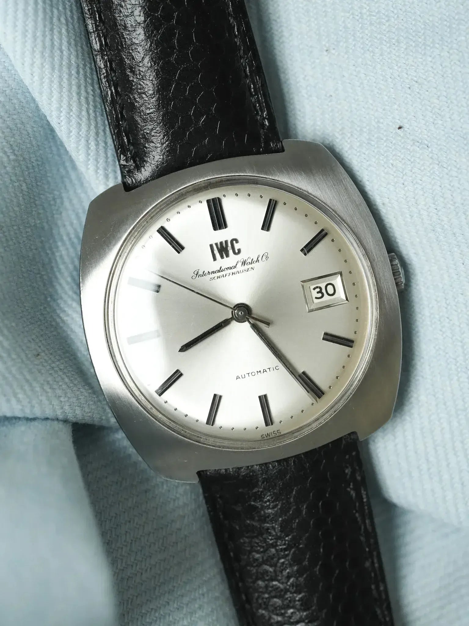 IWC - R814A Coussin Acier Brossé Monobloc cal.8541 - 1960s - Atelier Victor