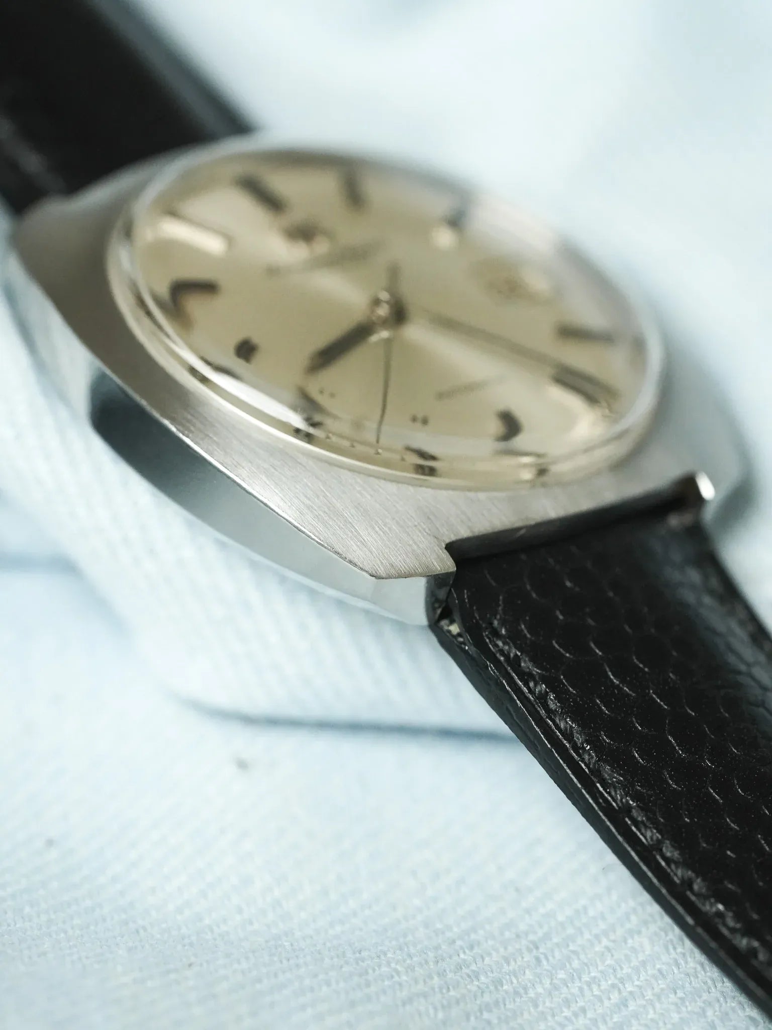 IWC - R814A Coussin Acier Brossé Monobloc cal.8541 - 1960s - Atelier Victor