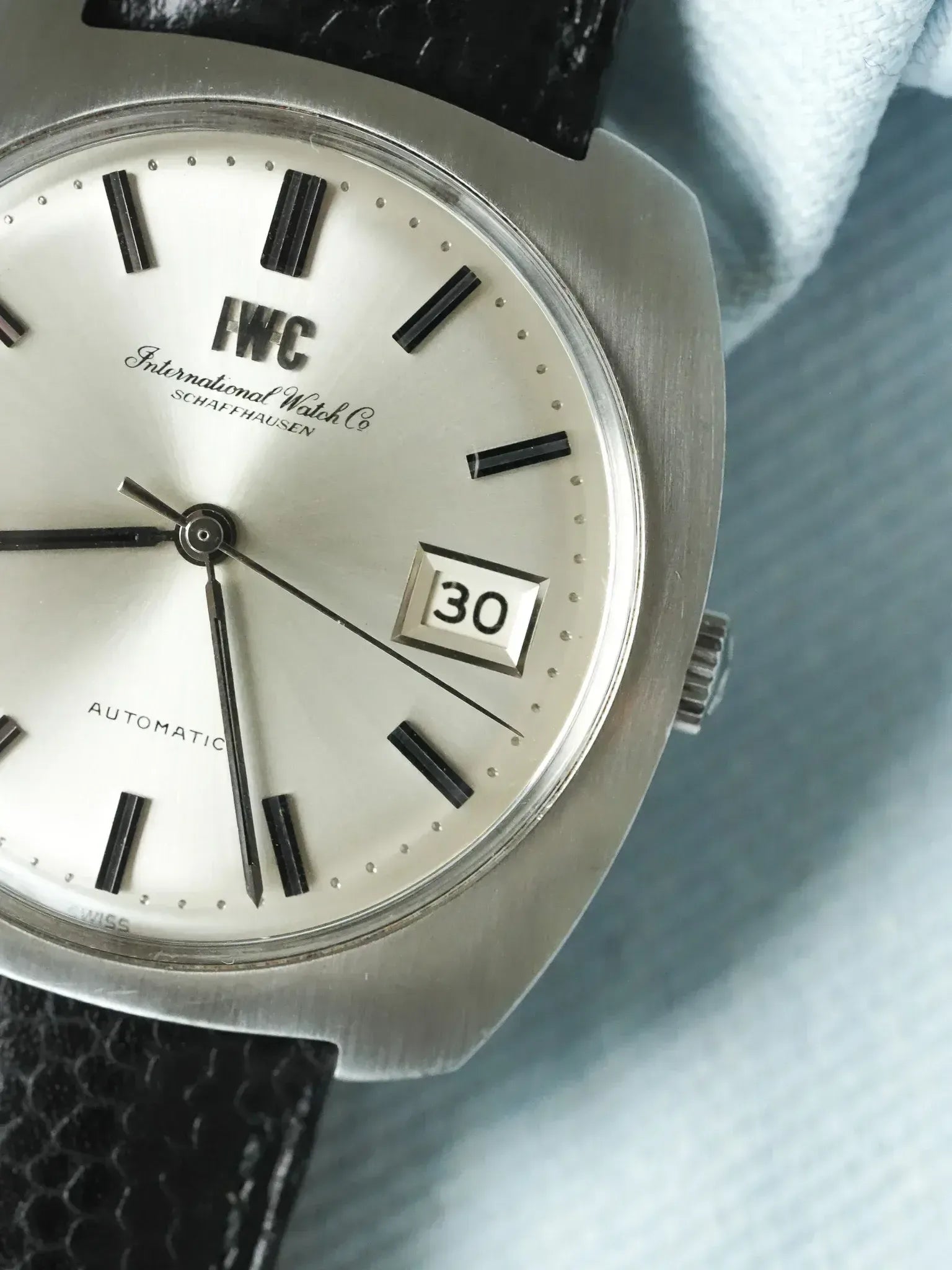 IWC - R814A Coussin Acier Brossé Monobloc cal.8541 - 1960s - Atelier Victor
