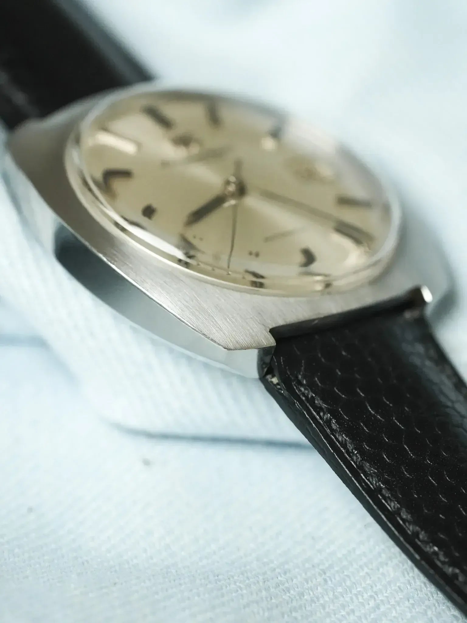 IWC - R814A Coussin Acier Brossé Monobloc cal.8541 - 1960s - Atelier Victor