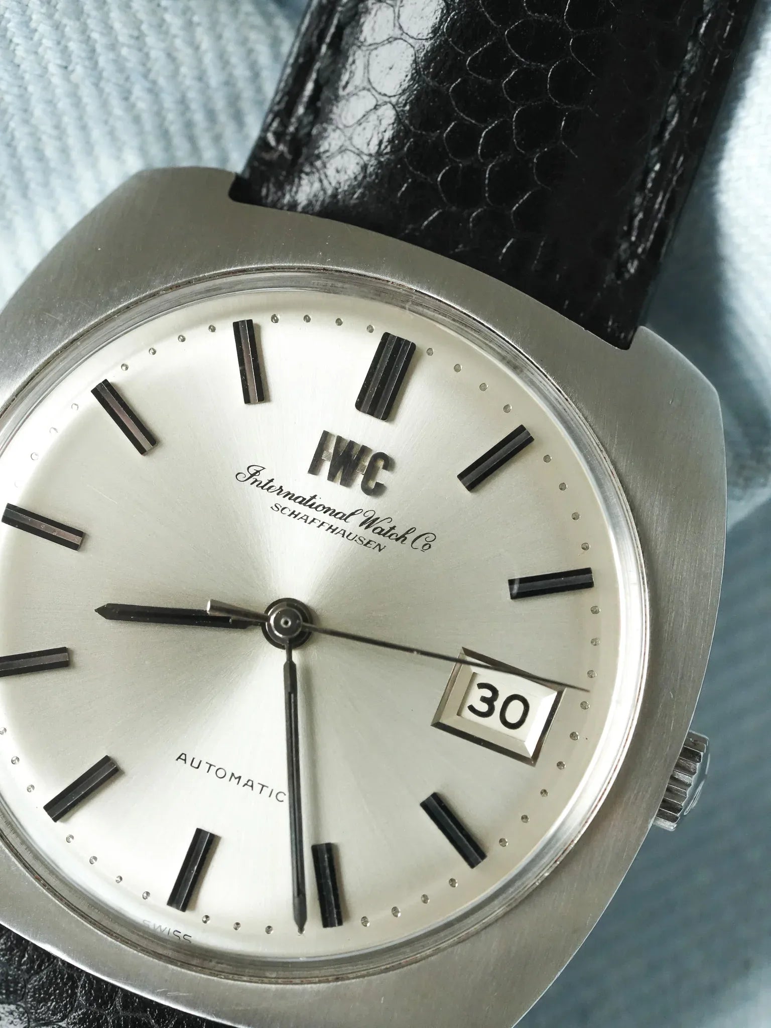 IWC - R814A Coussin Acier Brossé Monobloc cal.8541 - 1960s - Atelier Victor
