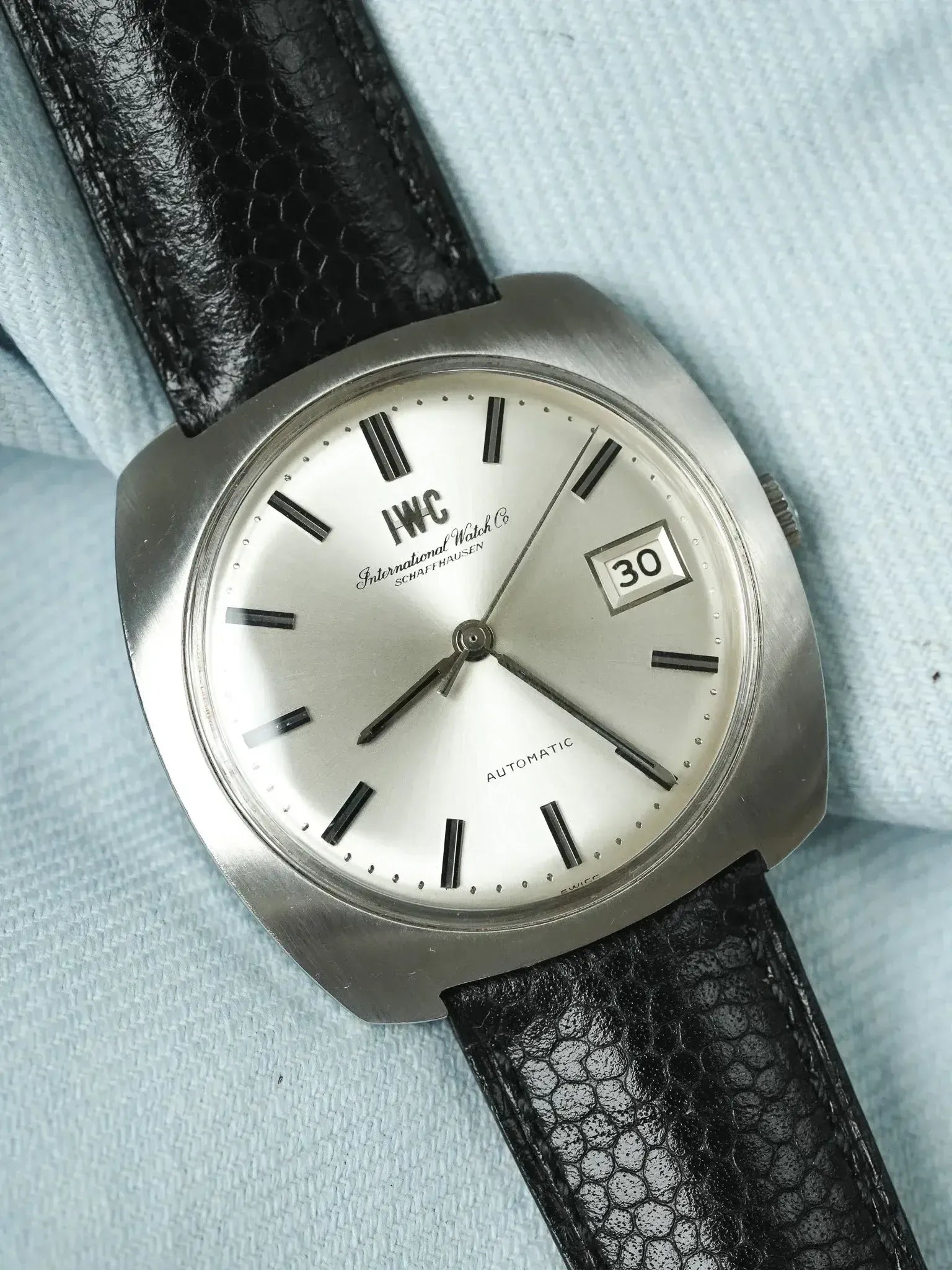 IWC - R814A Coussin Acier Brossé Monobloc cal.8541 - 1960s - Atelier Victor