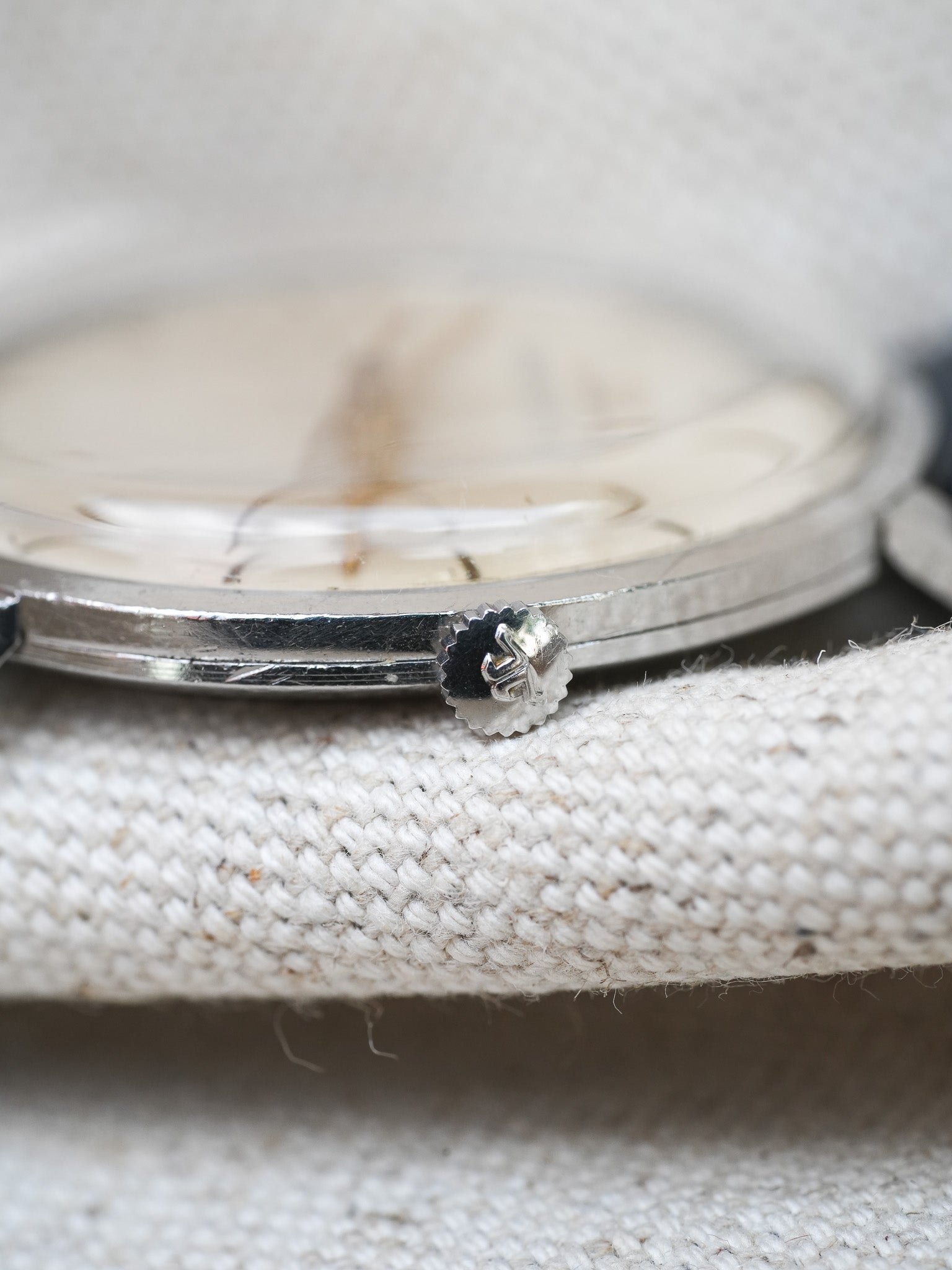 Jaeger-LeCoultre - Dress Watch Acier Crosshair Index Or - 1960s - Atelier Victor - Vintage Shop